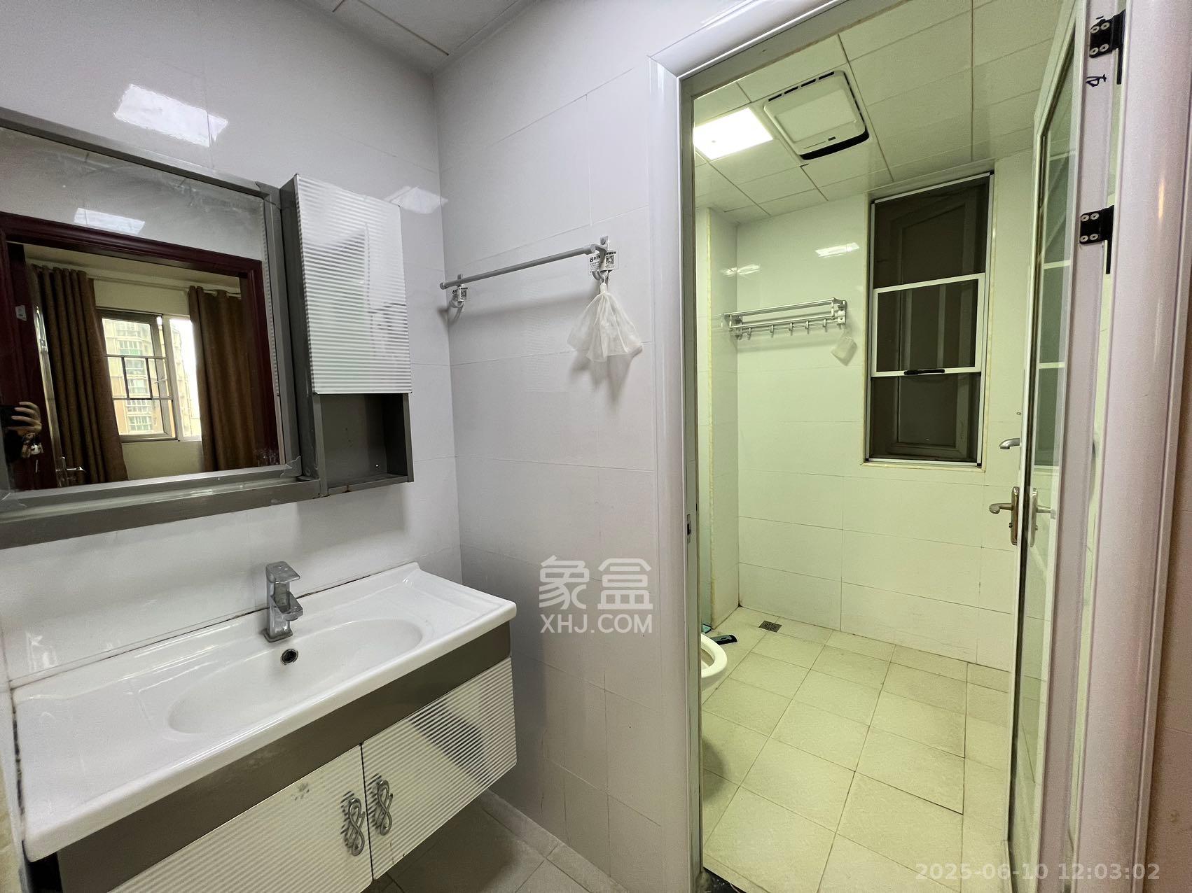 金地格林公馆 3室2厅1卫 2700.0元/月 金地格林公馆 3室2厅1卫 2700.0元/月室内图