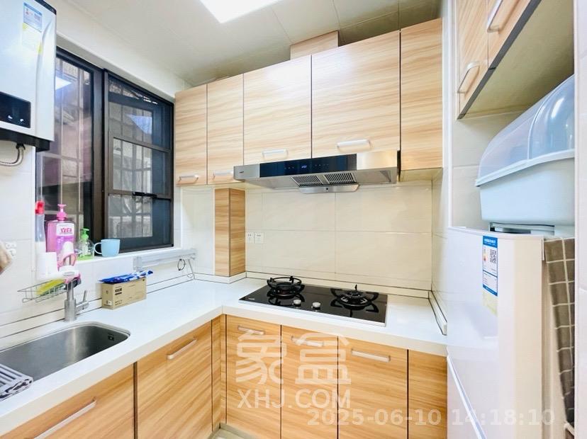 地质家园一、二期(地泰人民公馆) 2室2厅1卫 3000.0元/月 地质家园一、二期(地泰人民公馆) 2室2厅1卫 3000.0元/月室内图