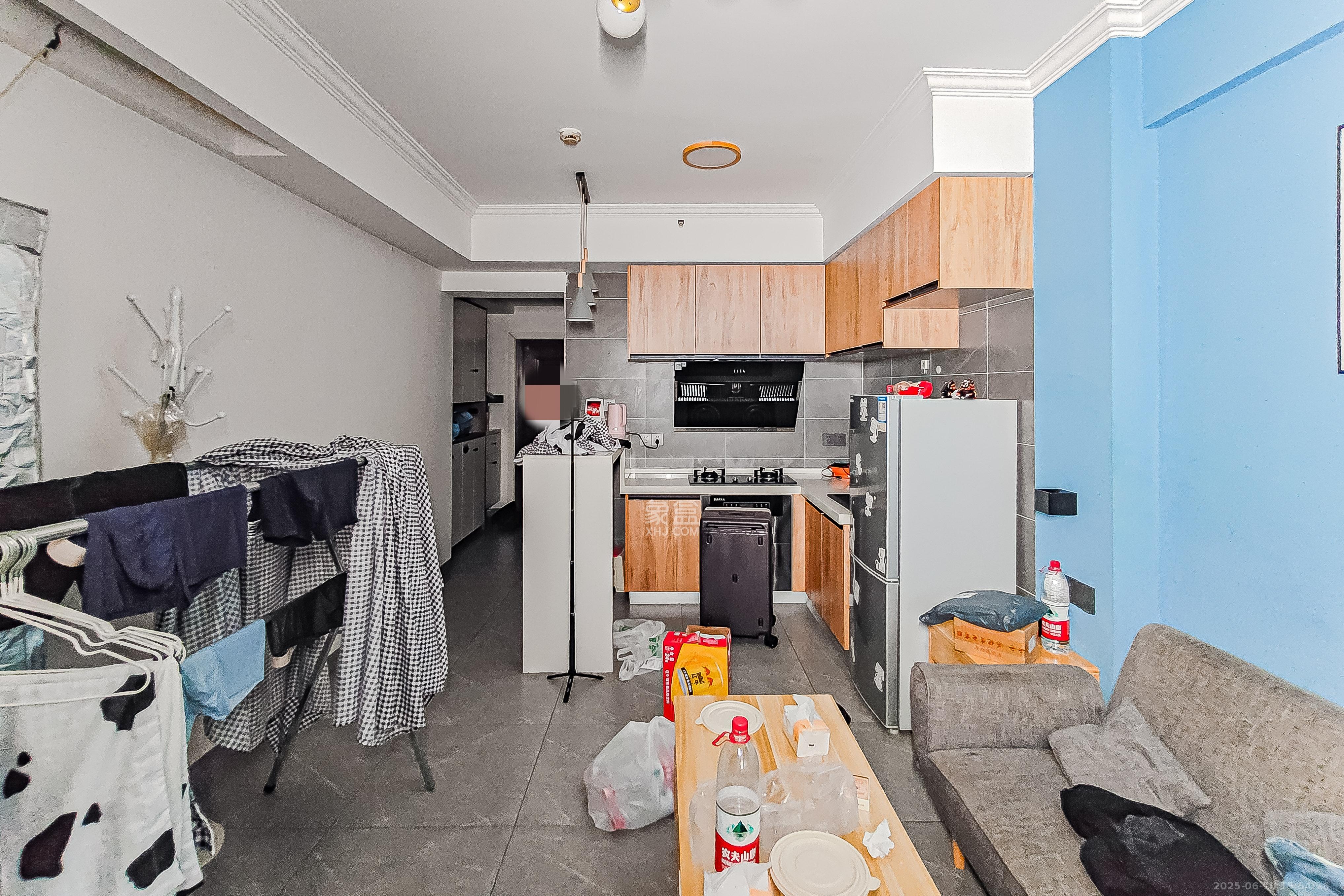 蓝湾国际广场 1室1厅1卫 26.0万 蓝湾国际广场 1室1厅1卫 26.0万客厅