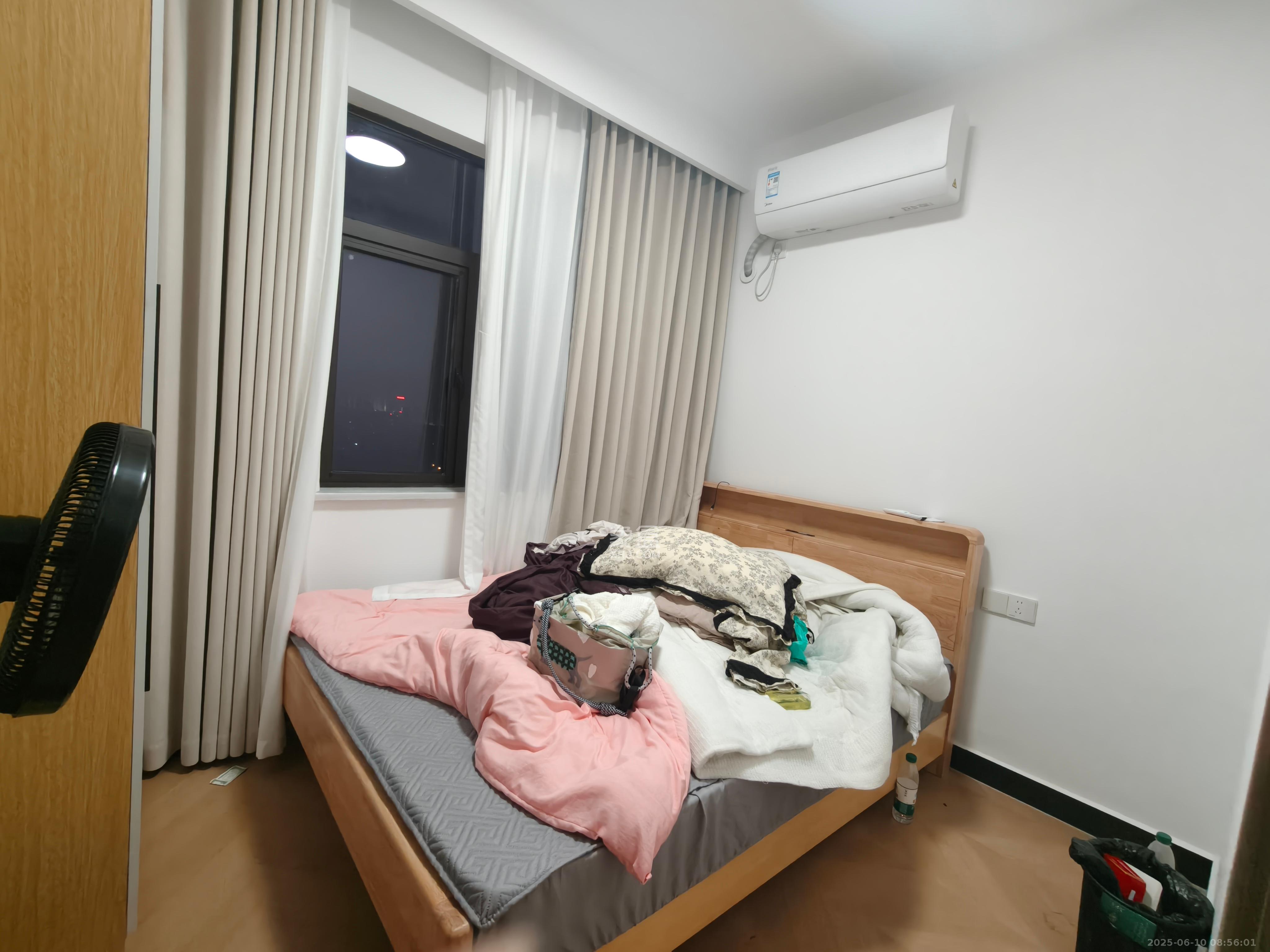 盛隆佳园  4室2厅2卫   4500.00元/月室内图