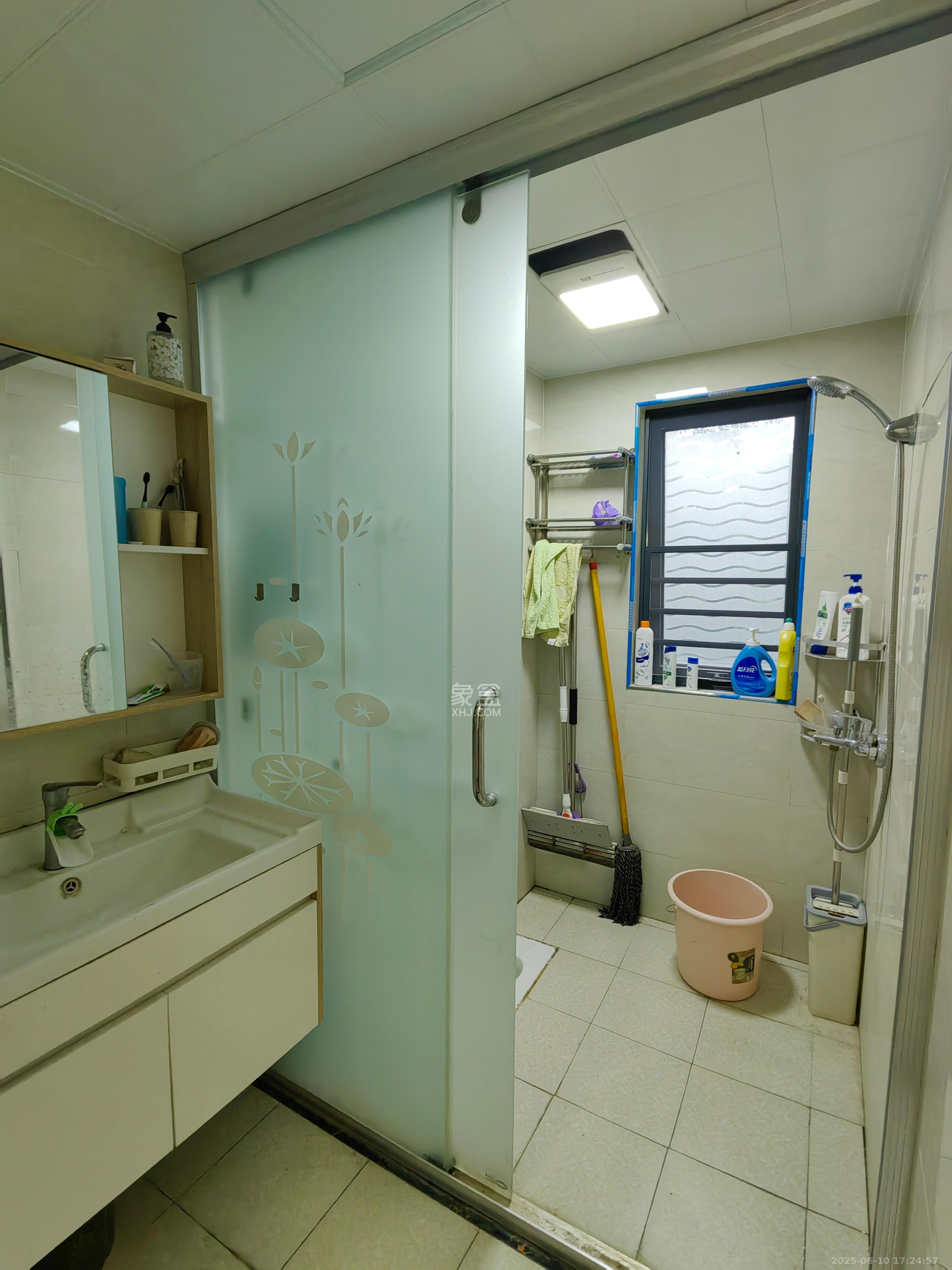 中建梅溪湖中心  4室2厅2卫   3800.00元/月室内图