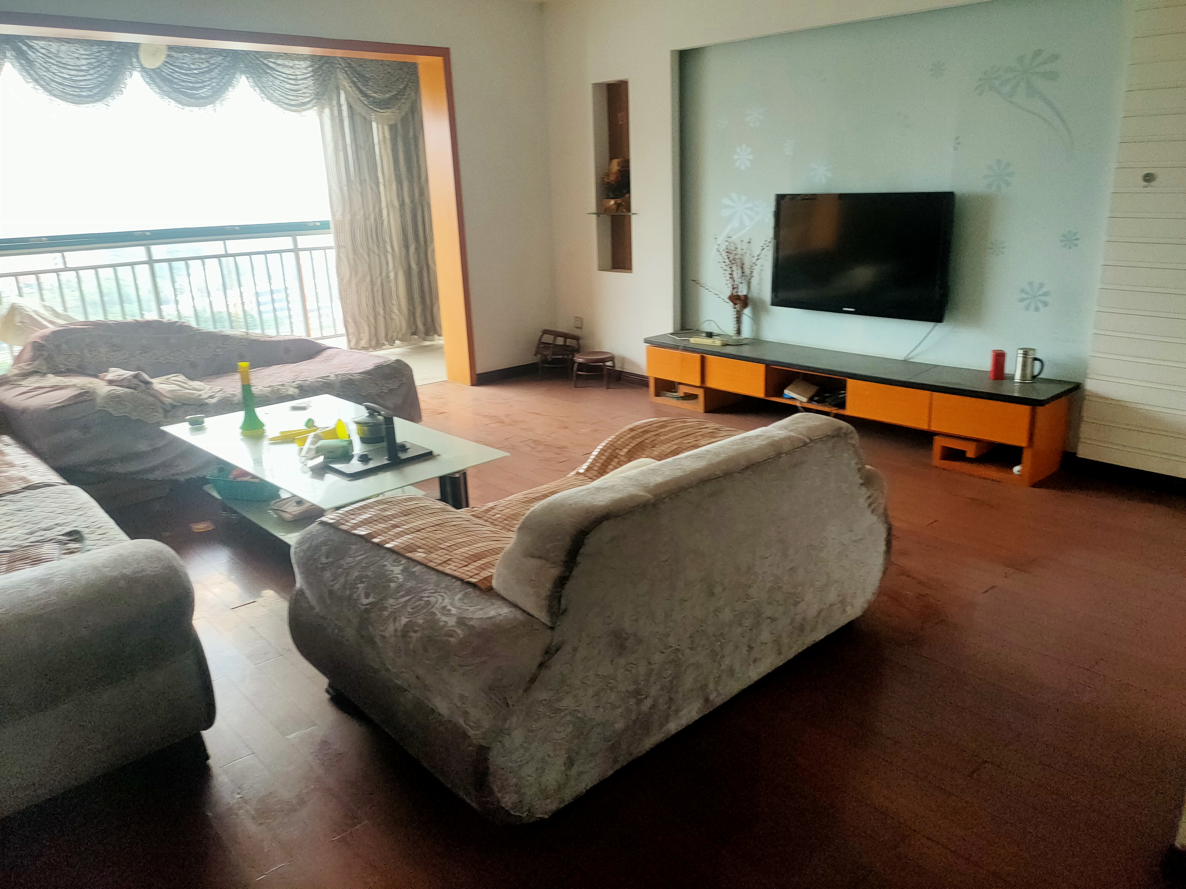 同兴苑  3室2厅2卫   1500.00元/月室内图