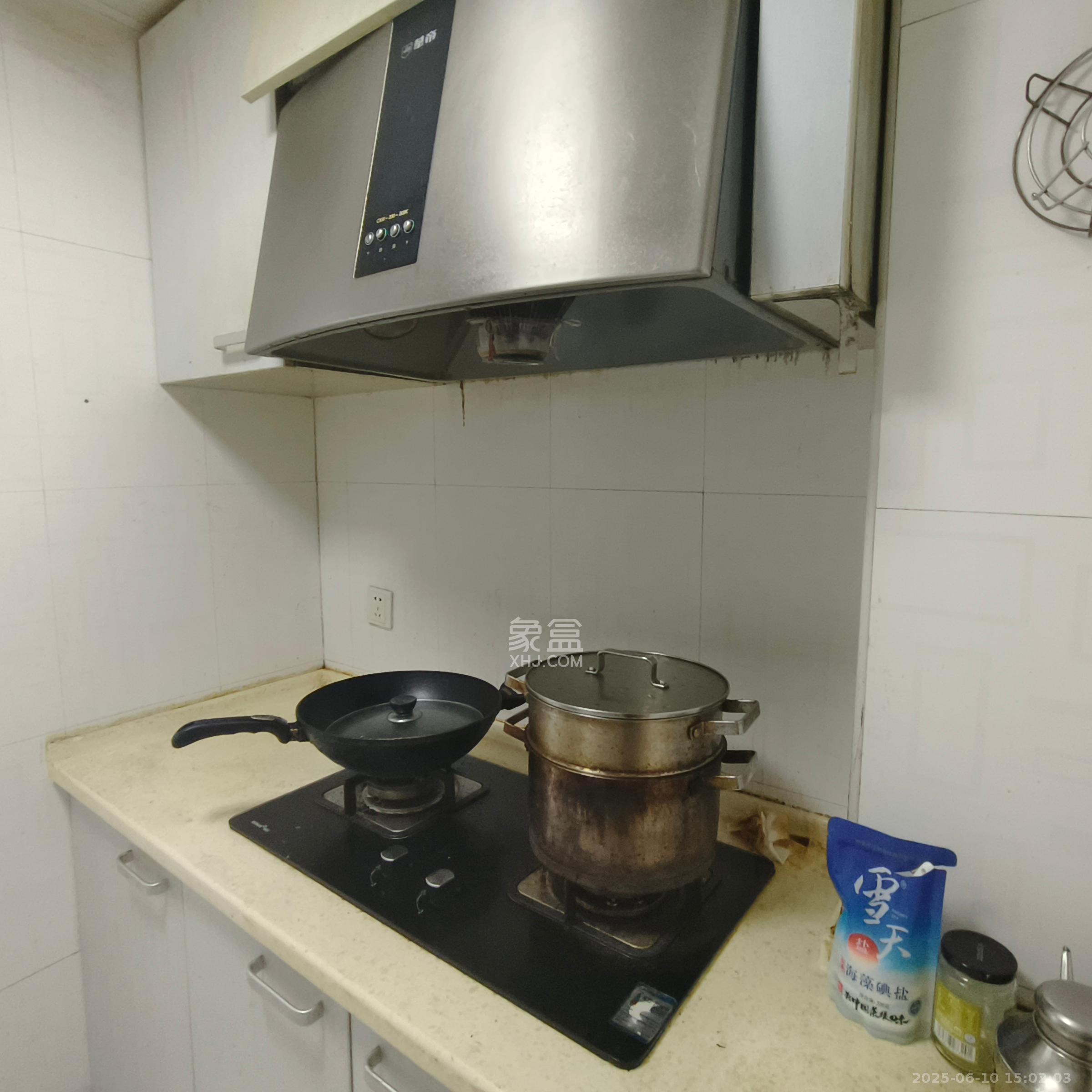 西罗亚大厦  2室1厅1卫   2800.00元/月室内图