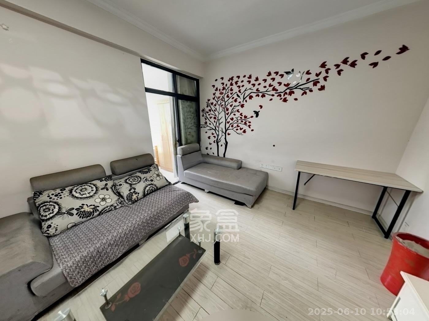 阳光锦城  2室1厅1卫    2300.0元/月室内图