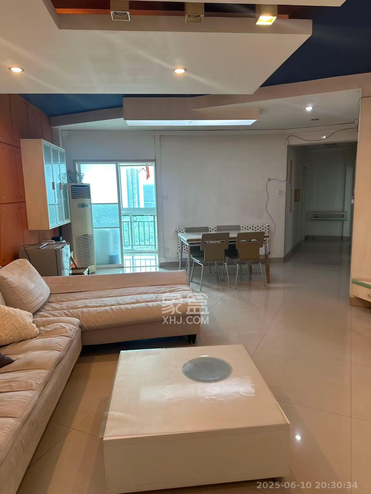 长沙市公安局金霞小区 3室2厅2卫 2800.0元/月 长沙市公安局金霞小区 3室2厅2卫 2800.0元/月室内图