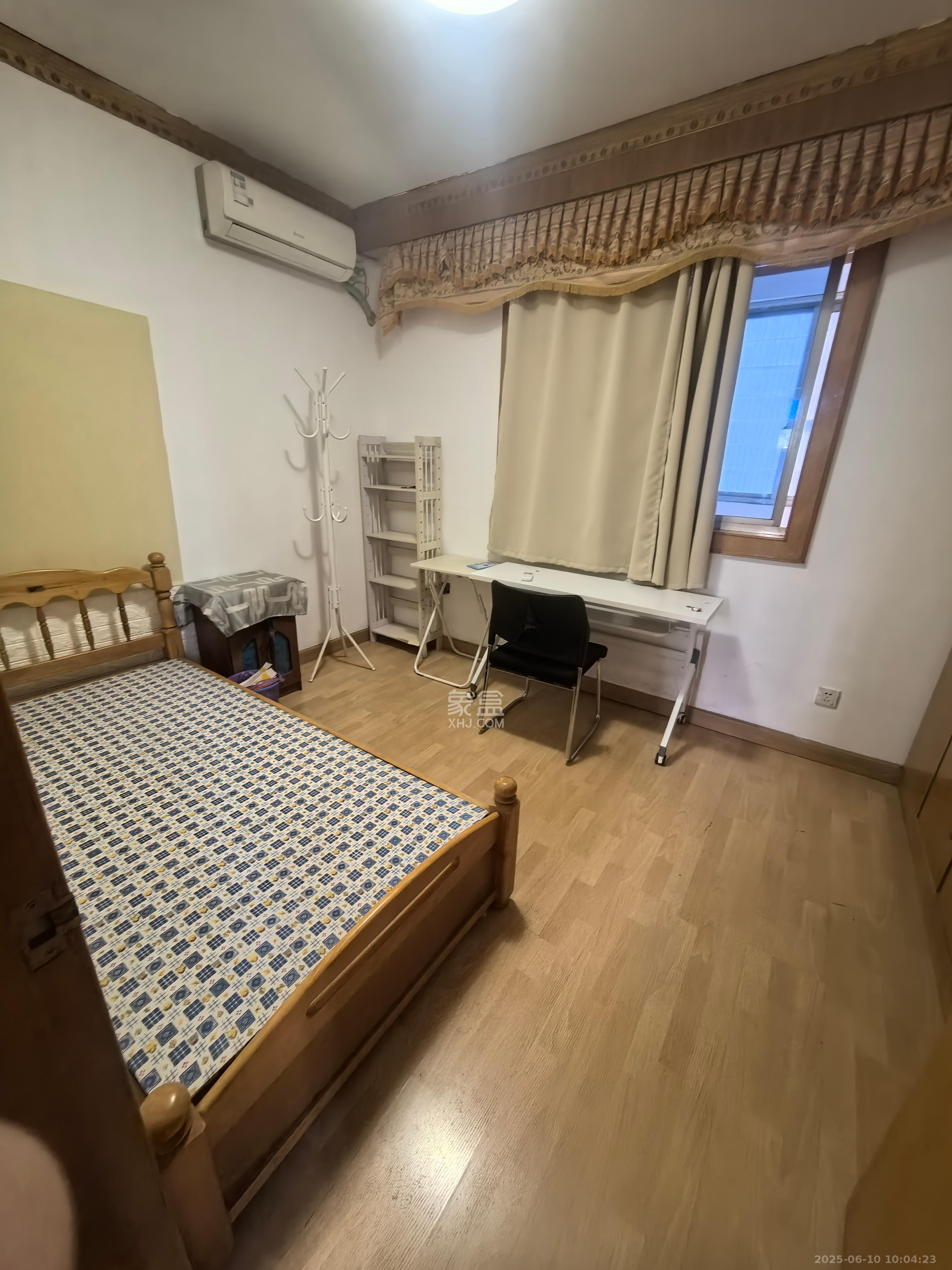 省公路局宿舍 3室2厅2卫 3200.0元/月 省公路局宿舍 3室2厅2卫 3200.0元/月室内图