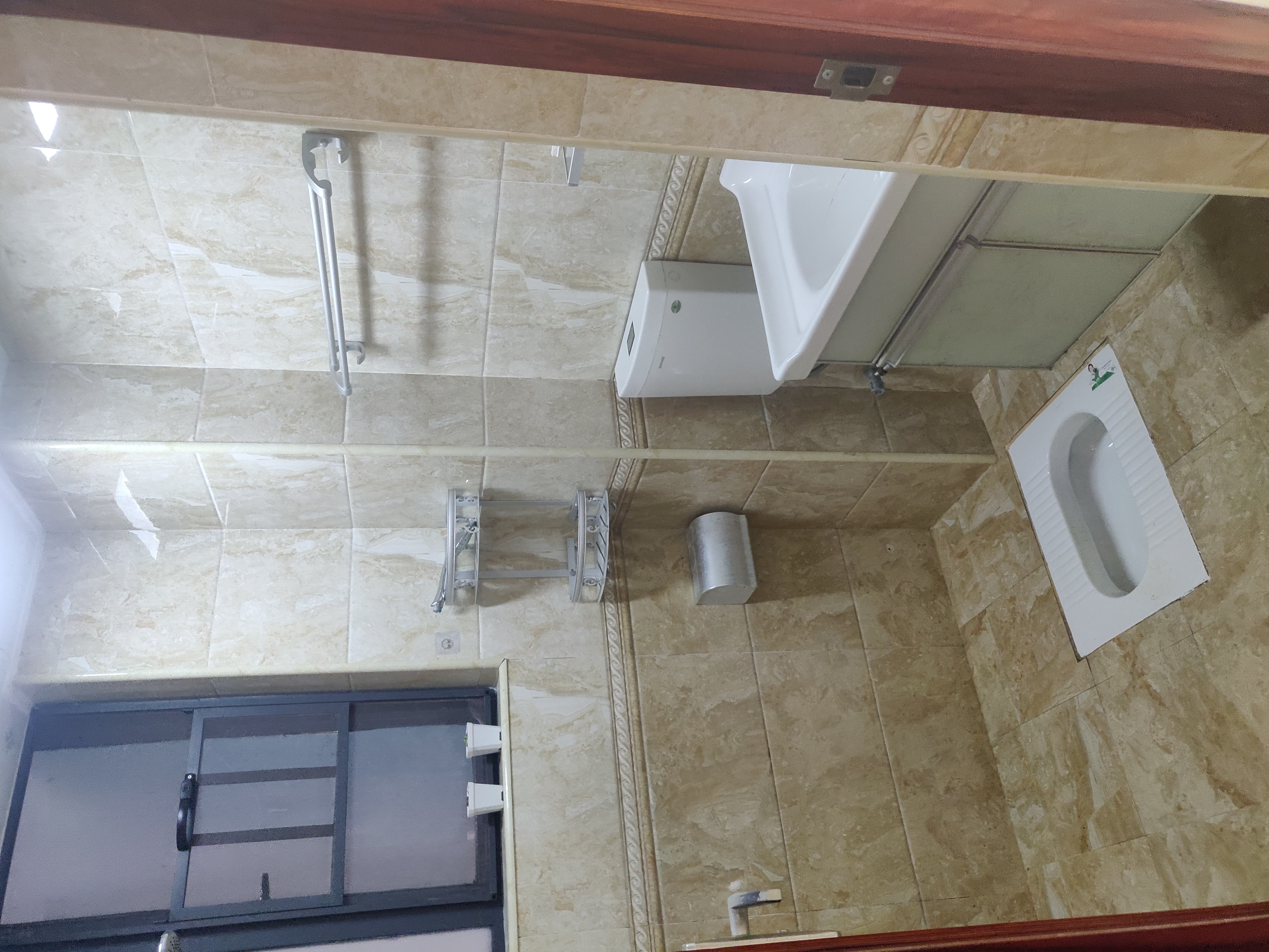 百弘学府城 3室2厅2卫 1800.0元/月 百弘学府城 3室2厅2卫 1800.0元/月室内图