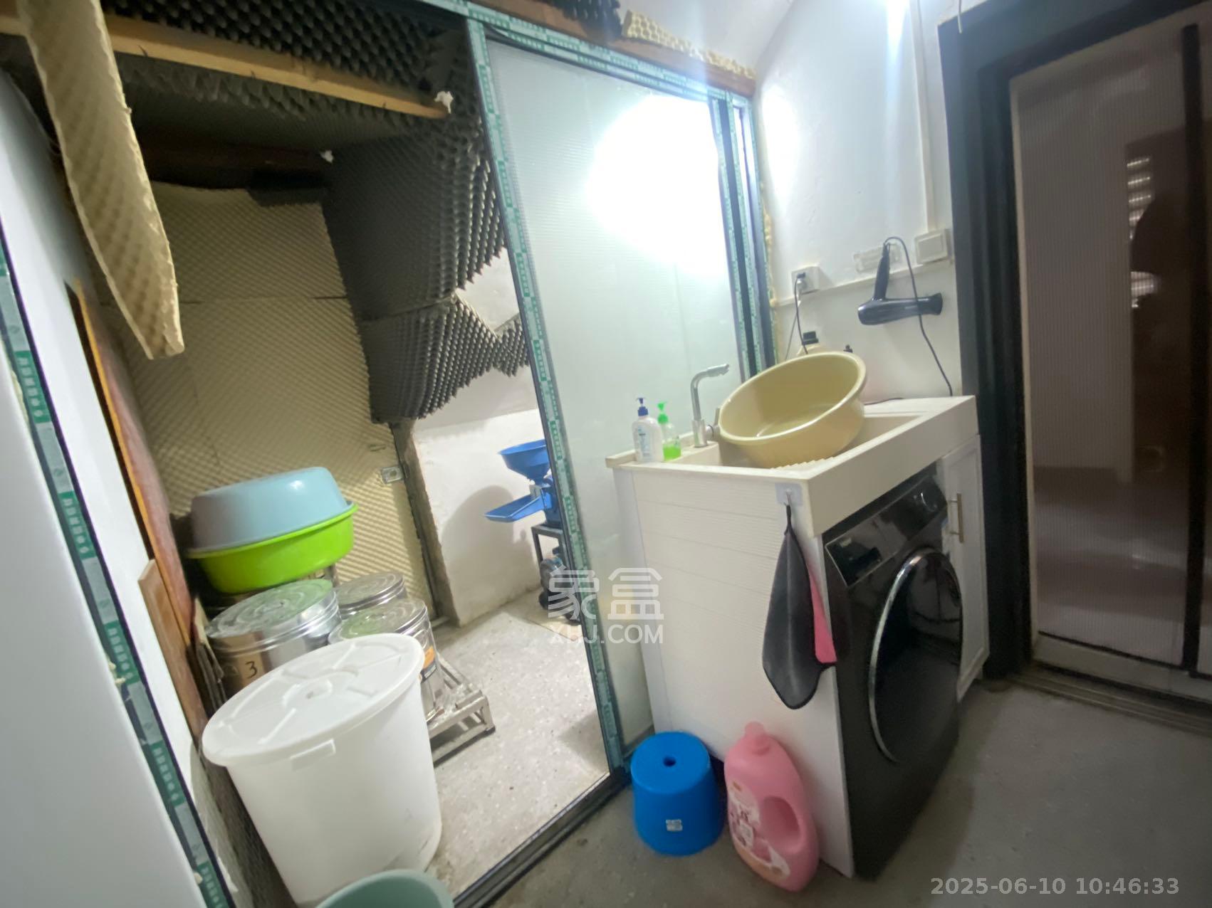 桂花二村 1室1厅1卫 1200.0元/月 桂花二村 1室1厅1卫 1200.0元/月室内图