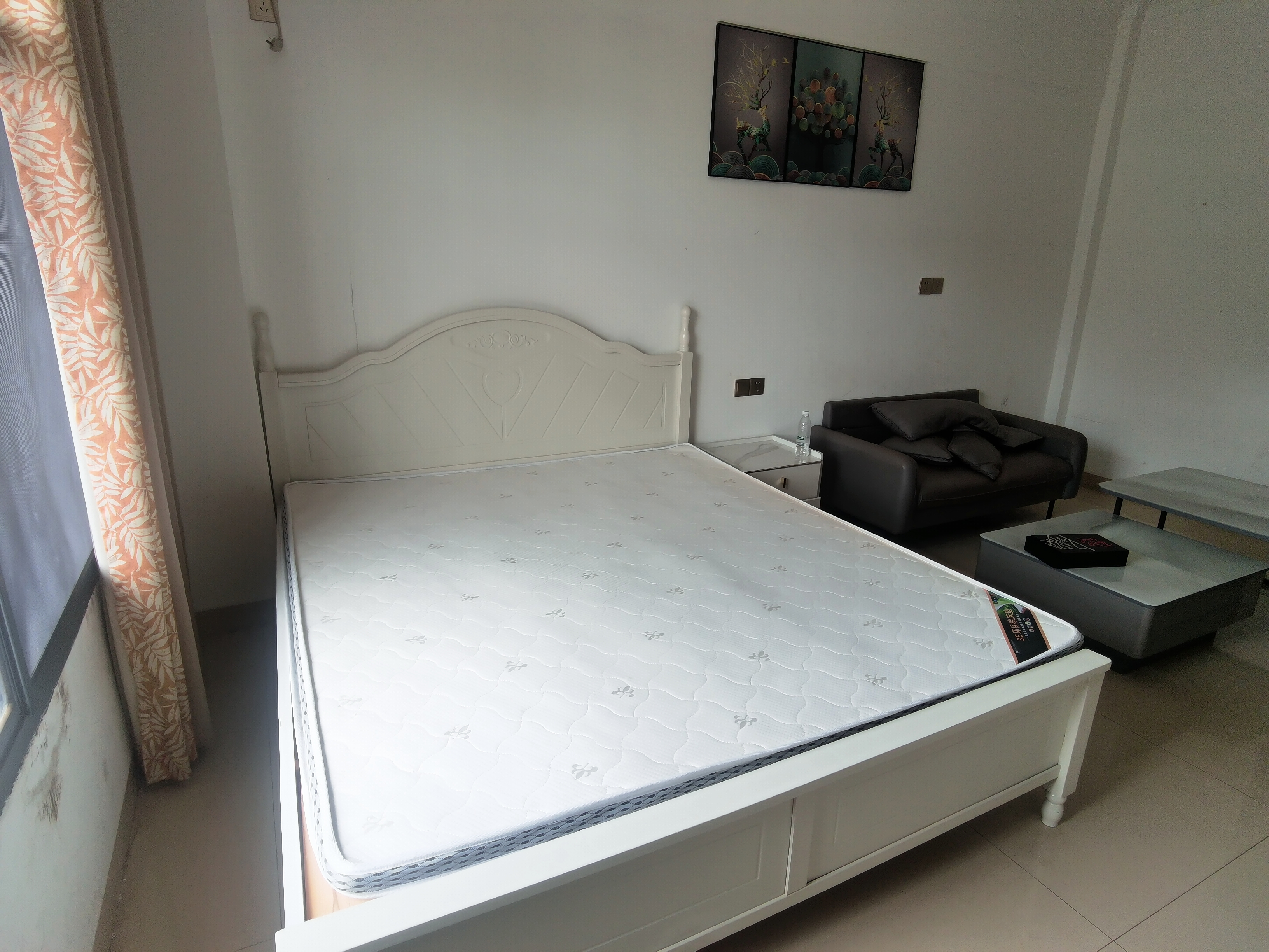 桃花缘  1室1厅1卫    28.8万 桃花缘  1室1厅1卫    28.8万客厅