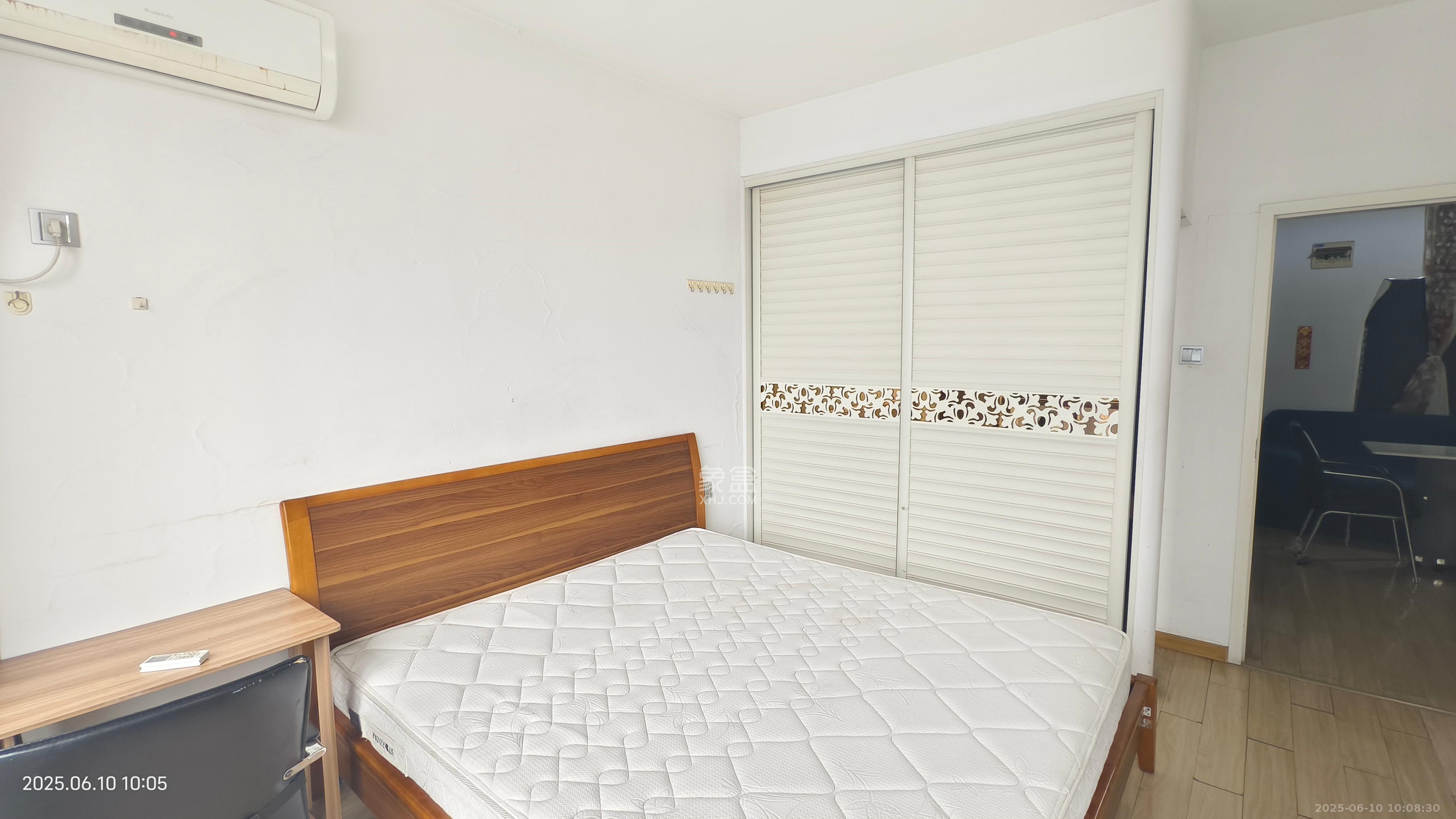 建鸿达华都(华都小户型及大华写字楼) 2室1厅1卫 2200.0元/月 建鸿达华都(华都小户型及大华写字楼) 2室1厅1卫 2200.0元/月室内图