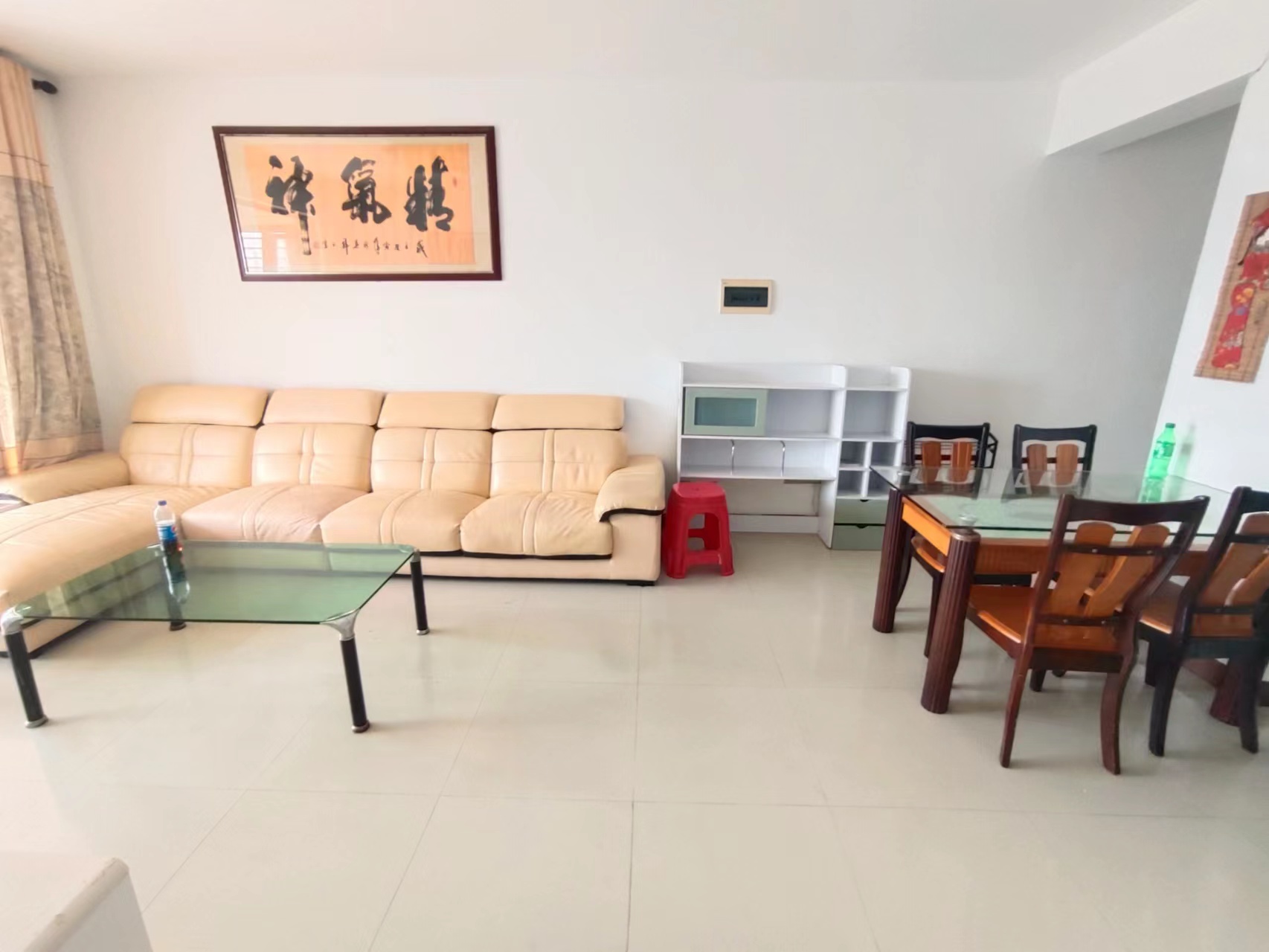祥阁深蓝湾  3室2厅1卫   2800.00元/月室内图