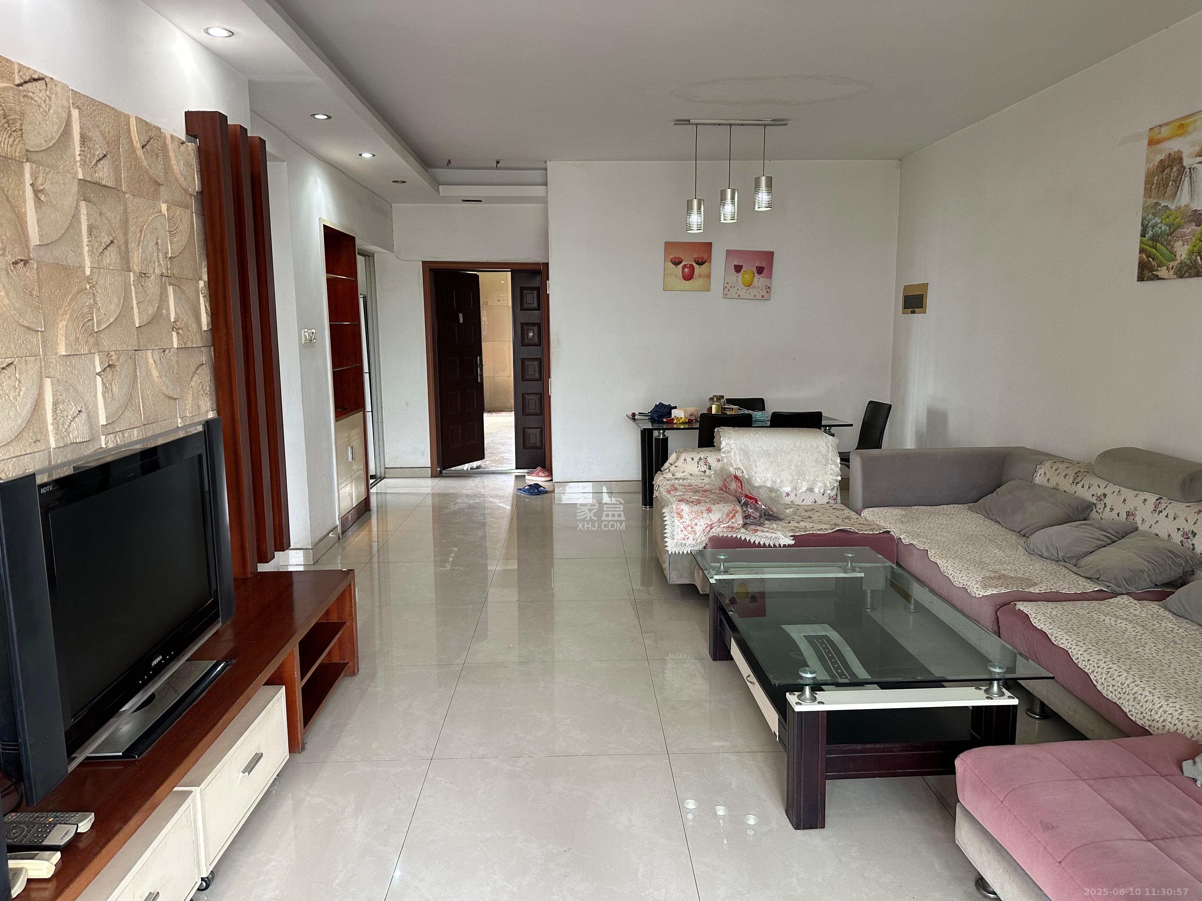 仁和香堤雅境 3室2厅2卫 2900.0元/月 仁和香堤雅境 3室2厅2卫 2900.0元/月室内图