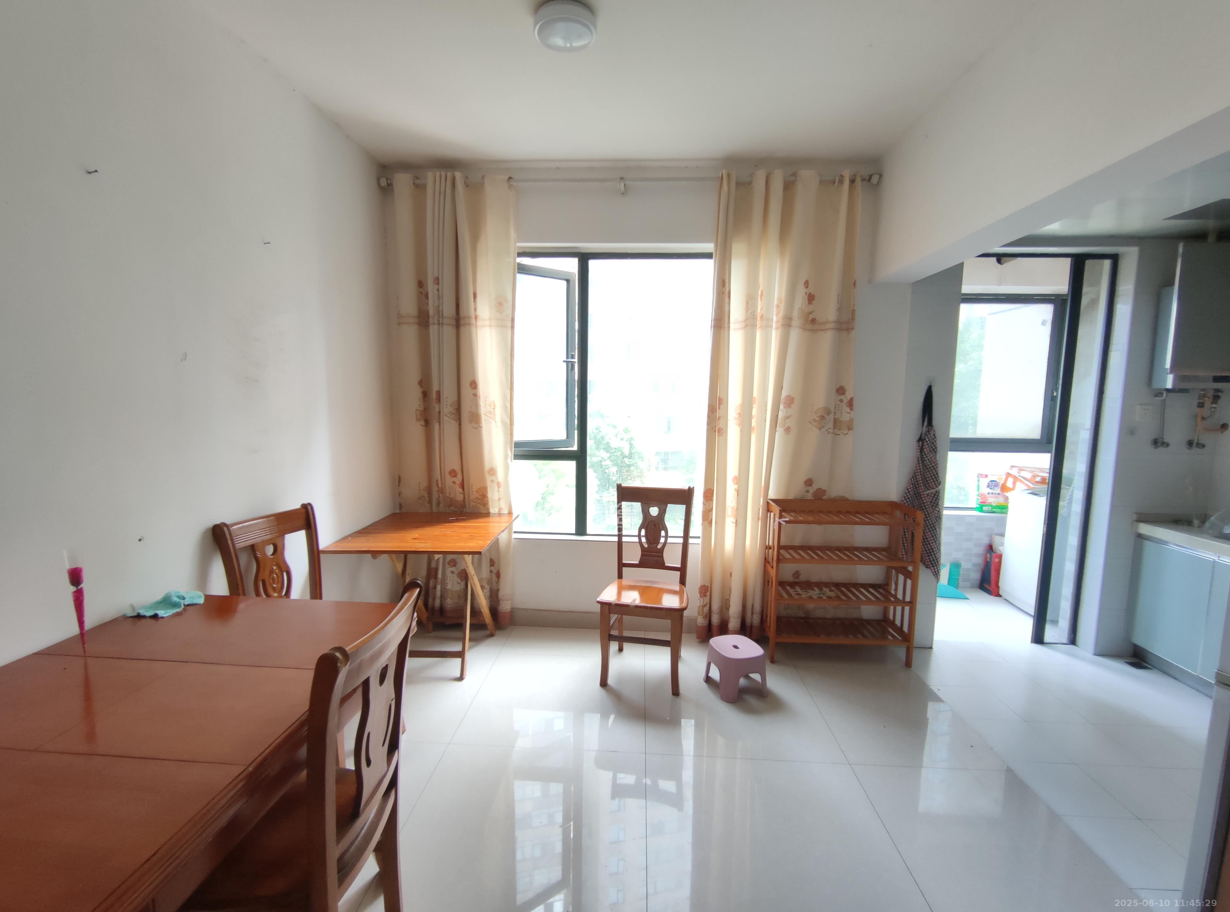 长房时代城 2室2厅1卫 2500.0元/月 长房时代城 2室2厅1卫 2500.0元/月室内图