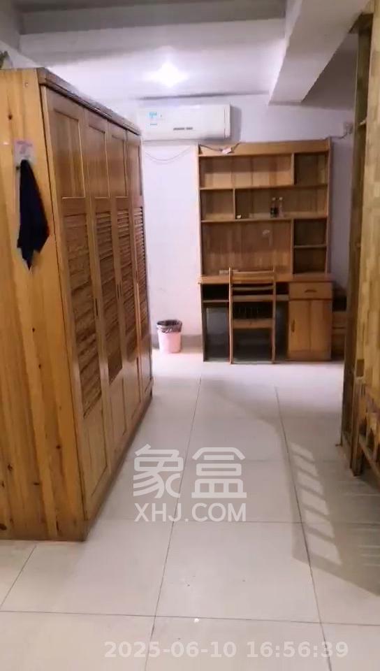 鹏程世家  1室1厅1卫    1800.0元/月室内图