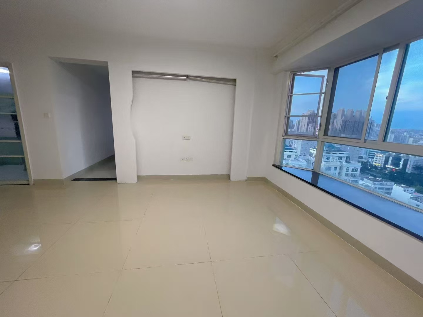 港湾花园  1室2厅1卫   109.50万室内图