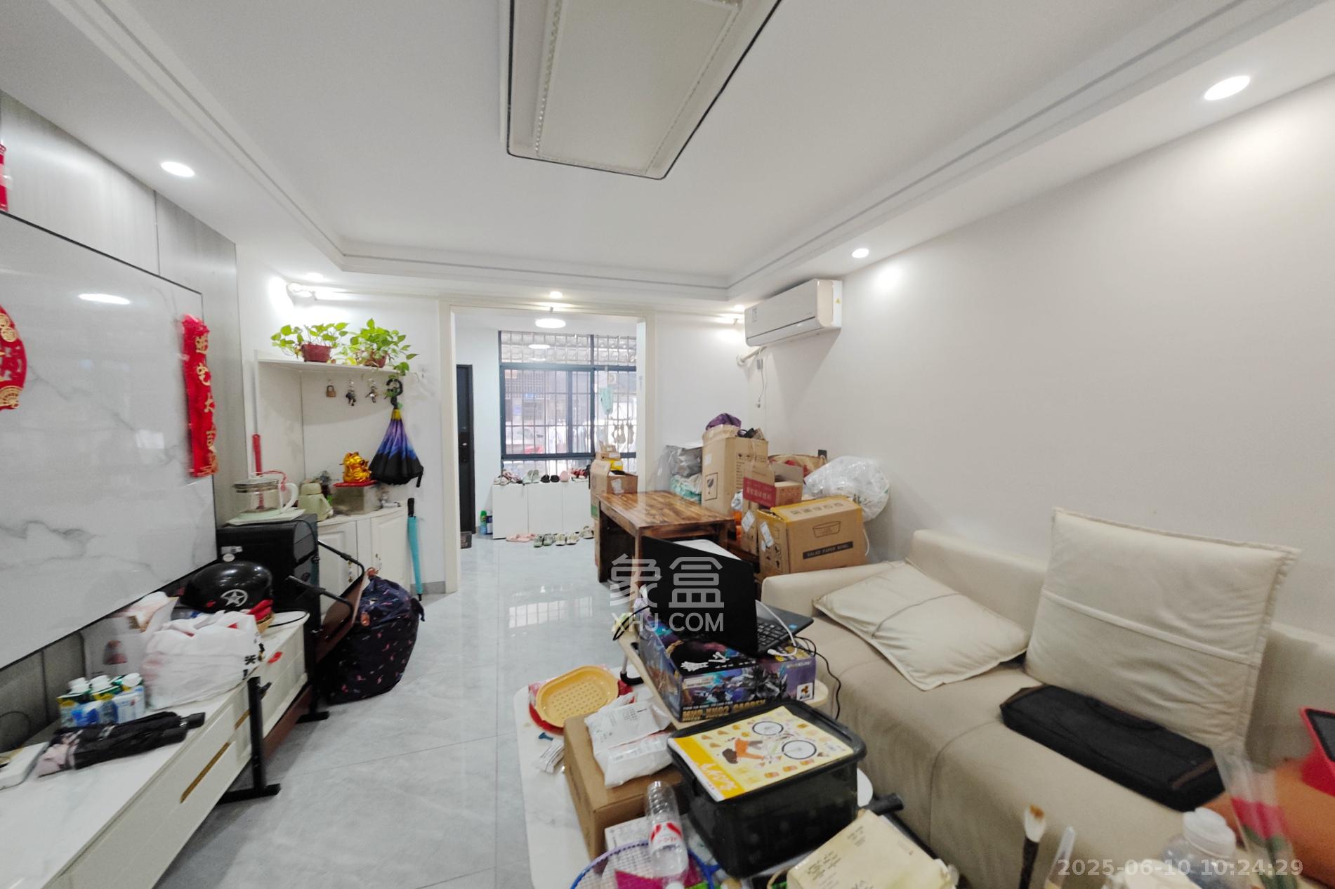 桂花二村  3室1厅1卫   2380.00元/月室内图