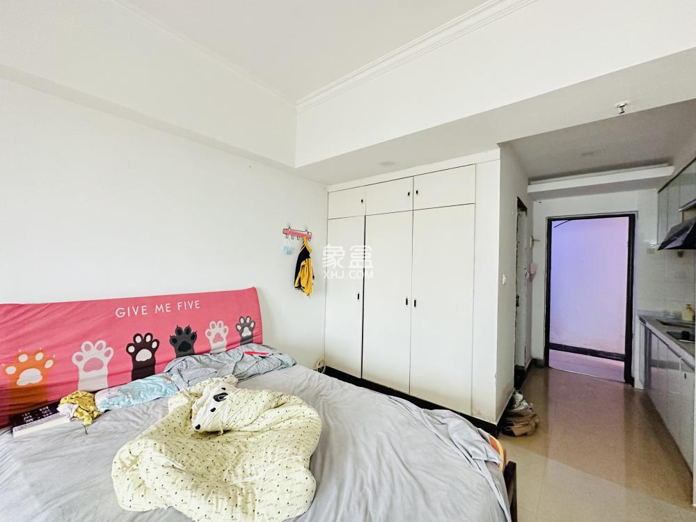 海城大厦 1室0厅1卫 40.0万 海城大厦 1室0厅1卫 40.0万室内图