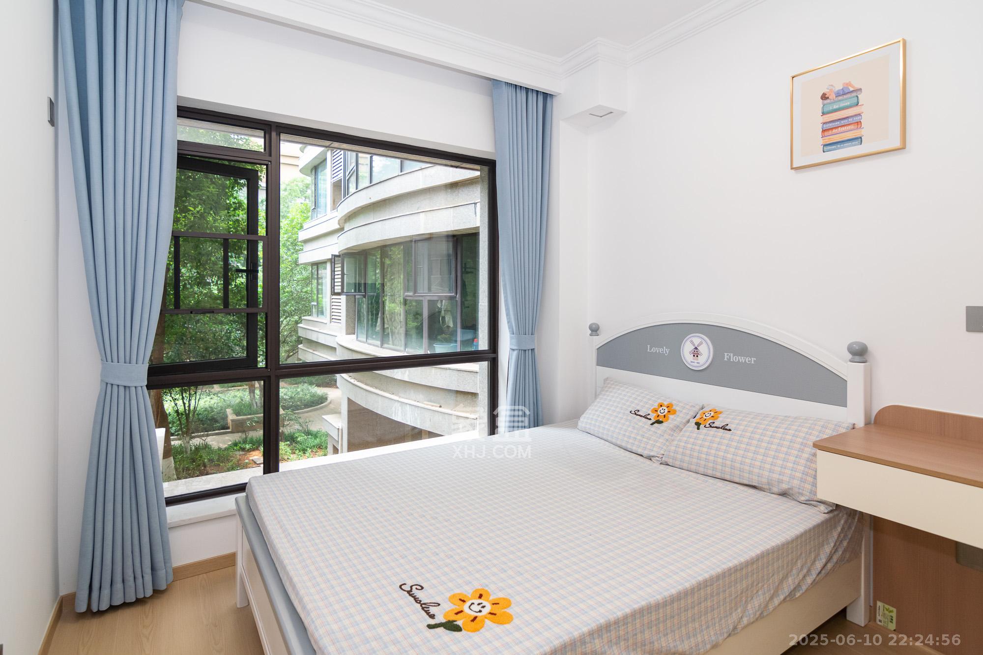 润和紫郡一期 3室2厅2卫 79.8万 润和紫郡一期 3室2厅2卫 79.8万卧室