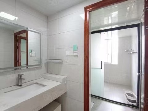 宇元万向城  1室0厅0卫   2800.00元/月室内图
