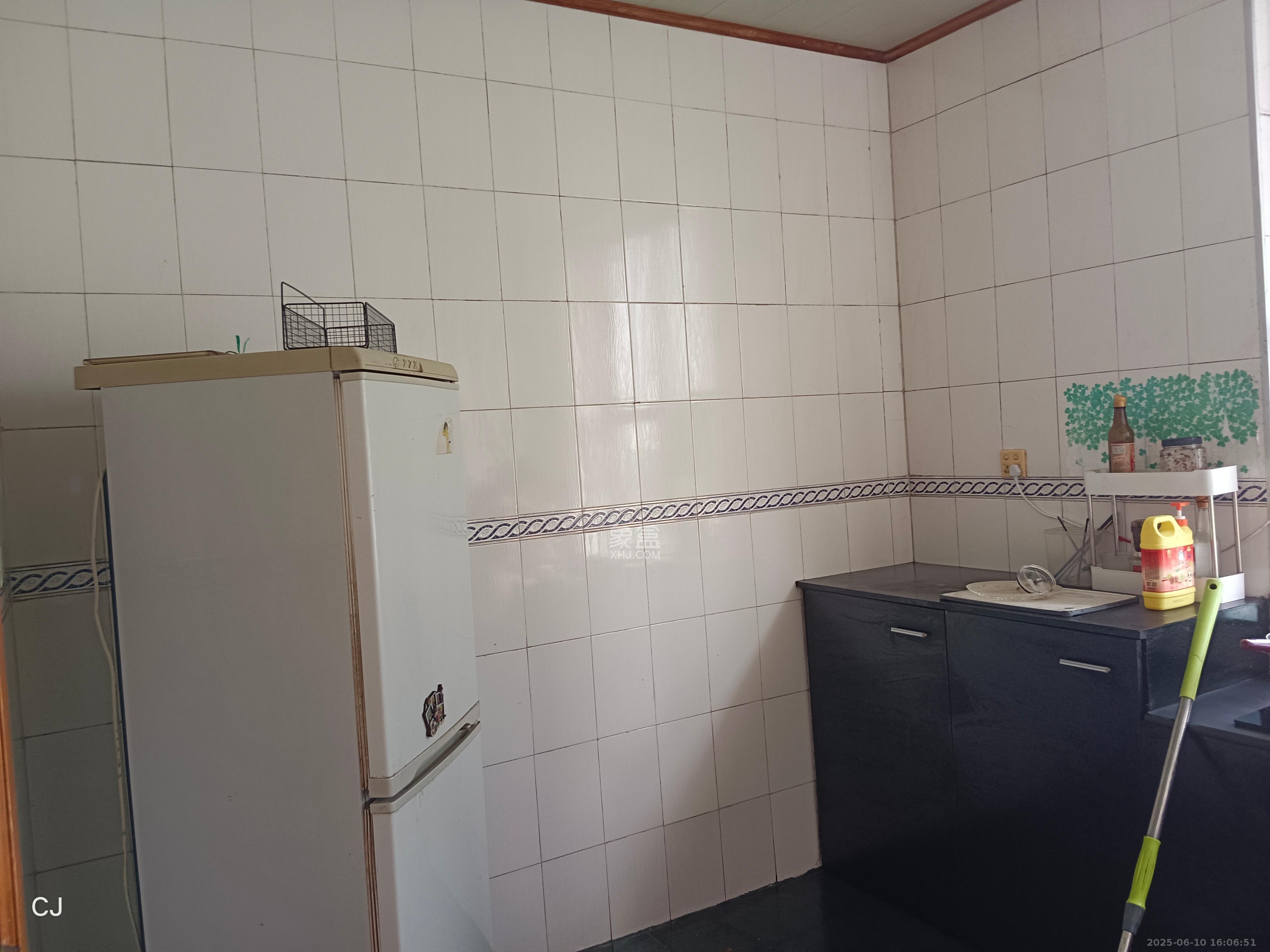 青山祠社区 2室1厅1卫 1200.0元/月 青山祠社区 2室1厅1卫 1200.0元/月室内图