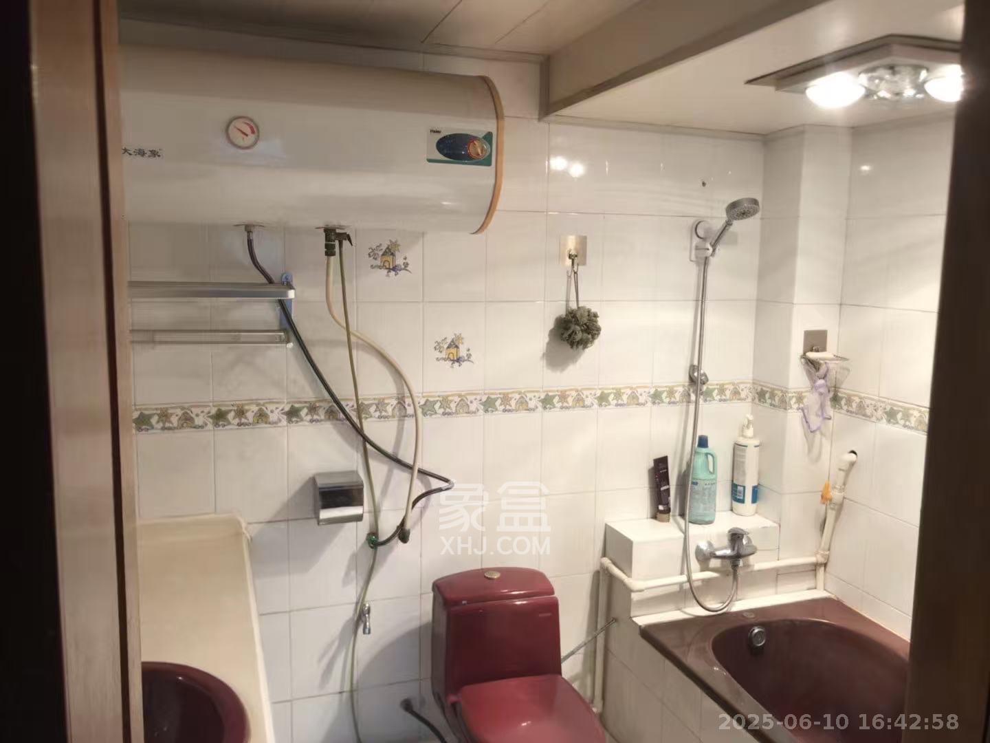 佳兴公寓  3室2厅2卫    3200.0元/月 佳兴公寓  3室2厅2卫    3200.0元/月室内图1