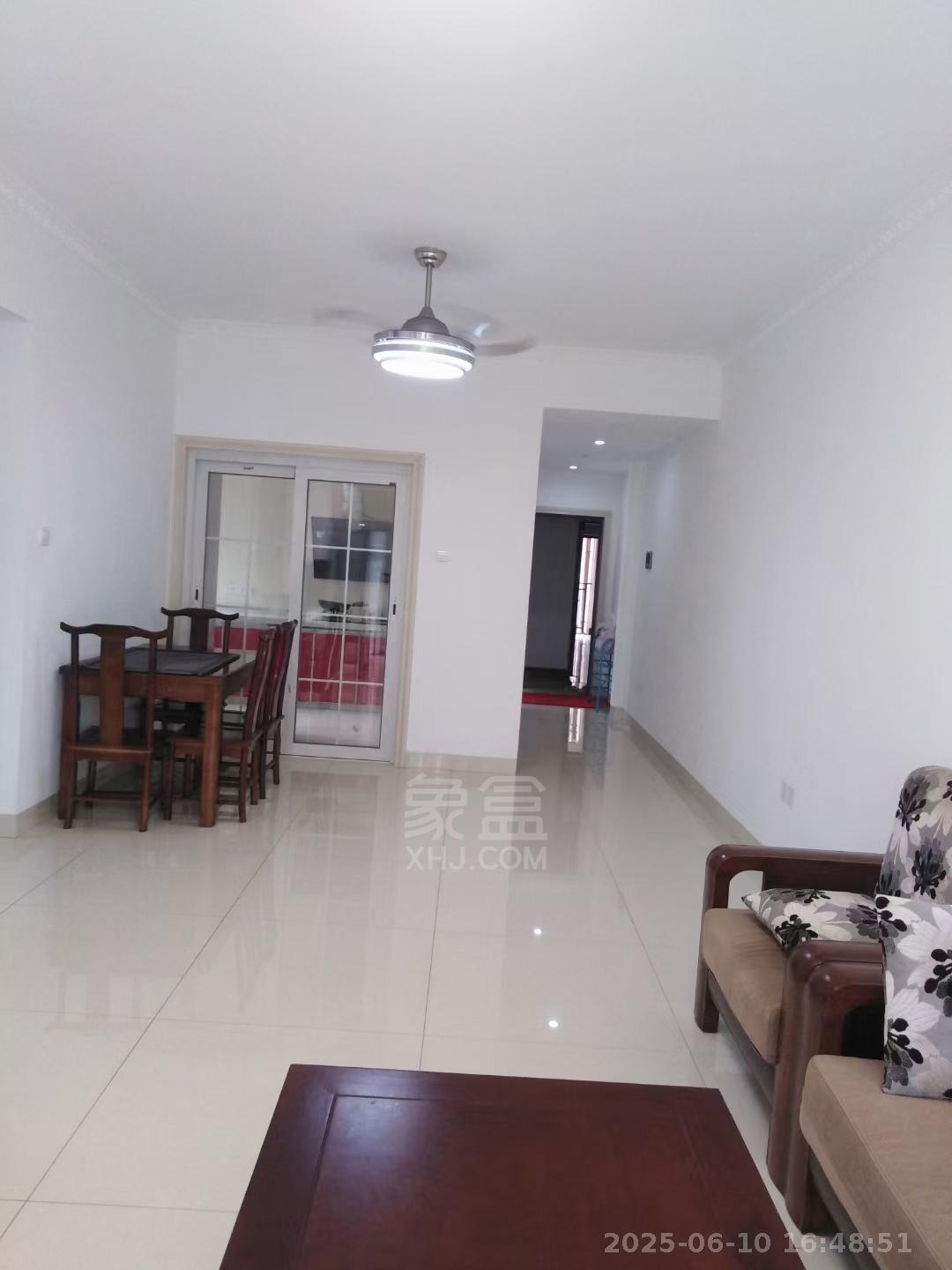 金轮翡翠名园 3室2厅1卫 1700.0元/月 金轮翡翠名园 3室2厅1卫 1700.0元/月室内图