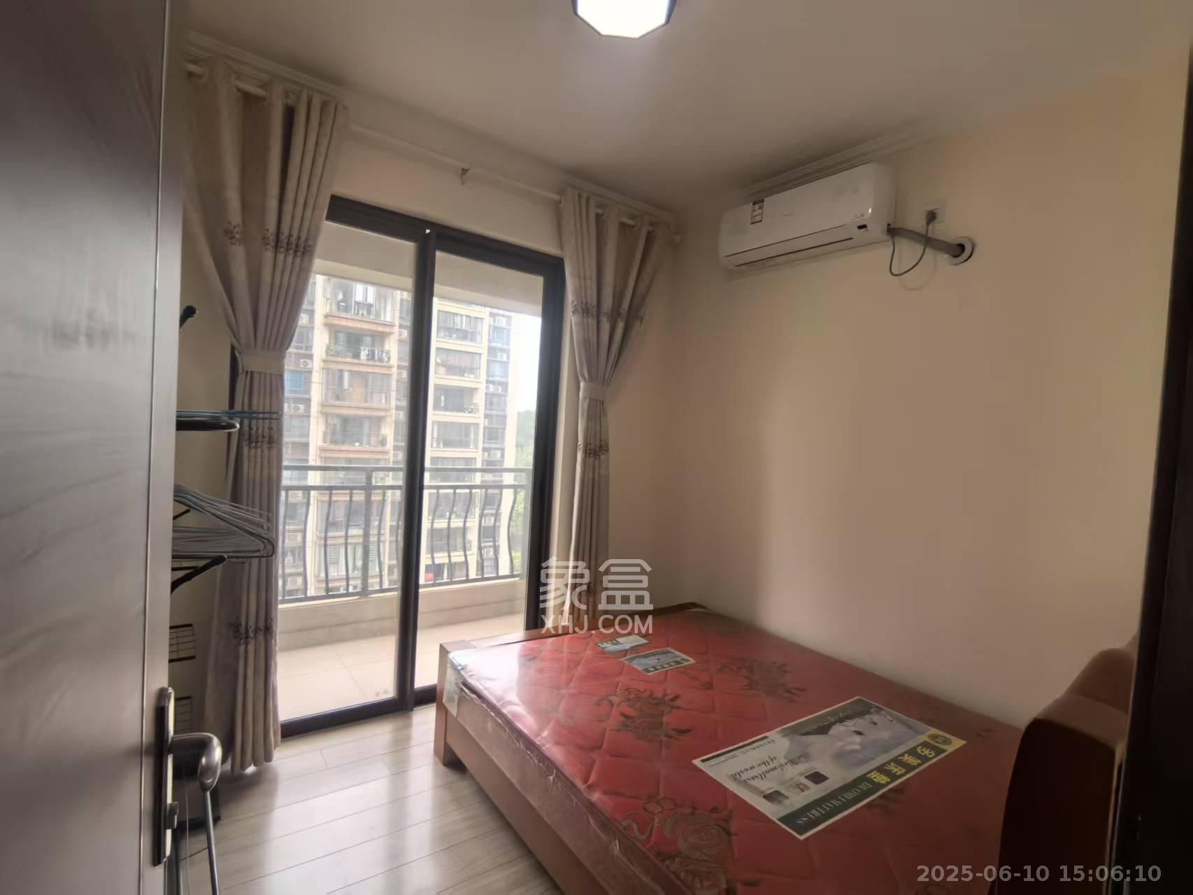 碧桂园公园壹号(凯怡茗苑) 3室2厅2卫 1600.0元/月 碧桂园公园壹号(凯怡茗苑) 3室2厅2卫 1600.0元/月室内图