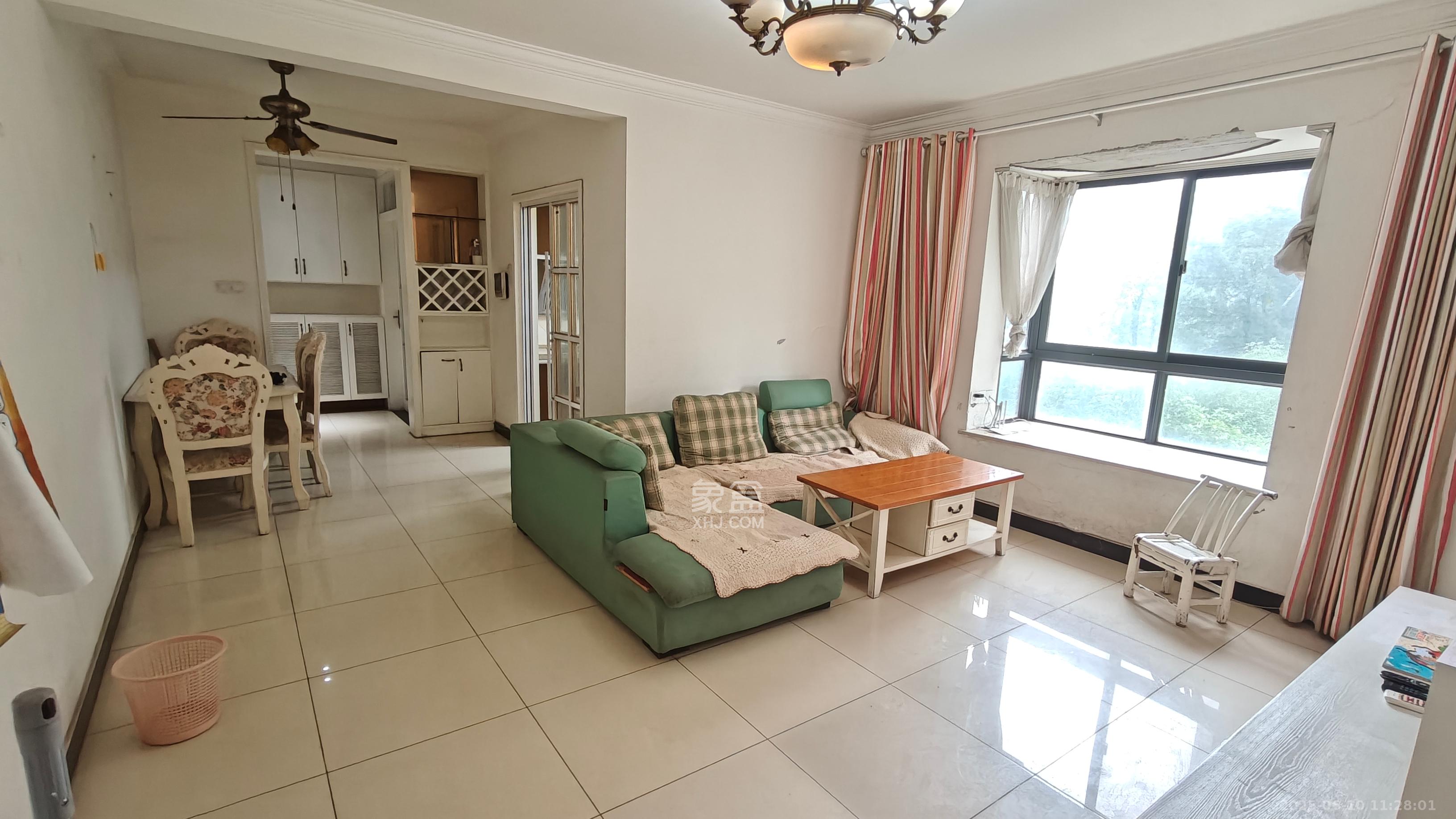 童话里 2室2厅2卫 1800.0元/月 童话里 2室2厅2卫 1800.0元/月室内图