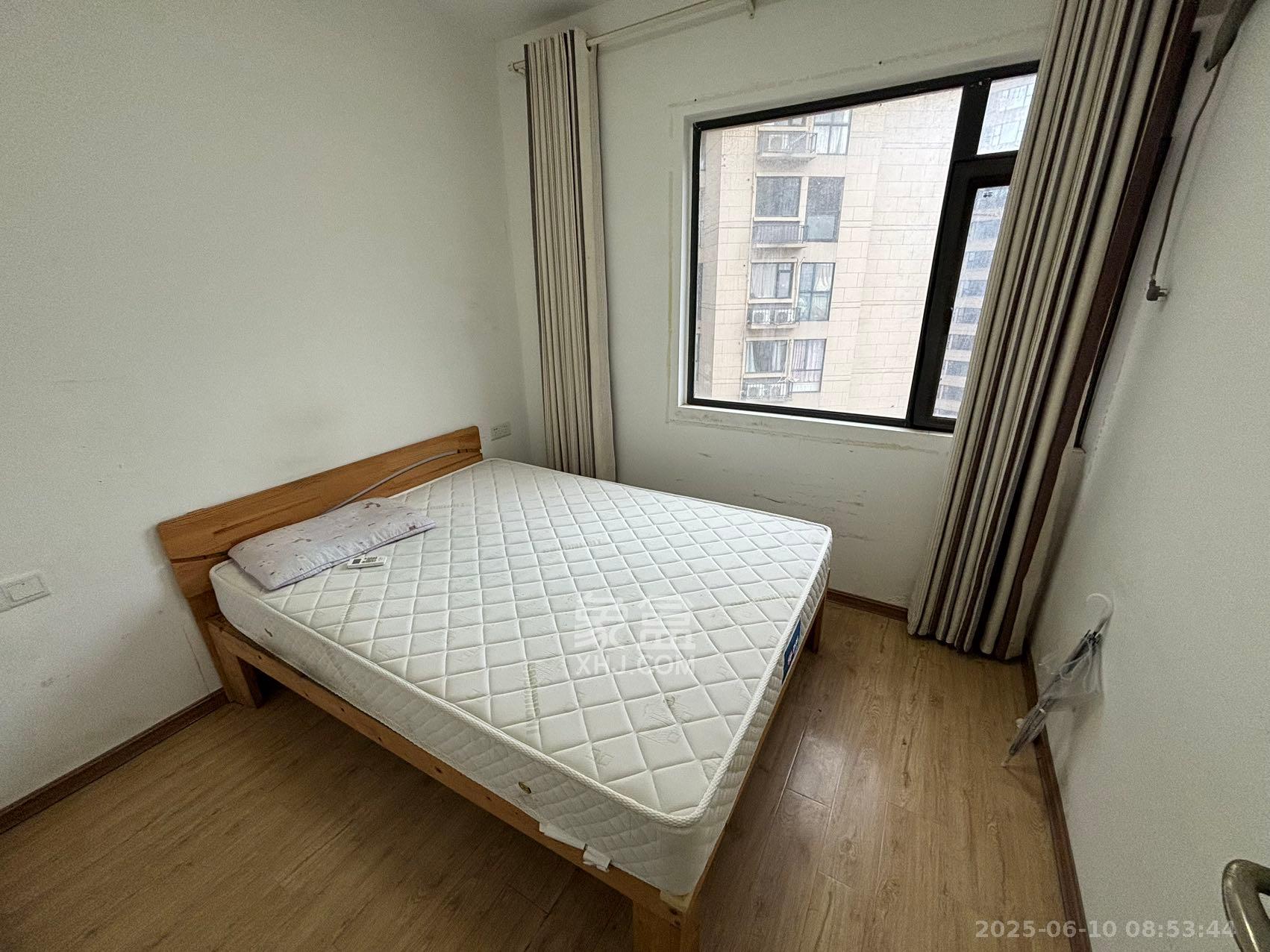 高升时代广场(冠铭商务中心) 3室2厅1卫 2200.0元/月 高升时代广场(冠铭商务中心) 3室2厅1卫 2200.0元/月室内图