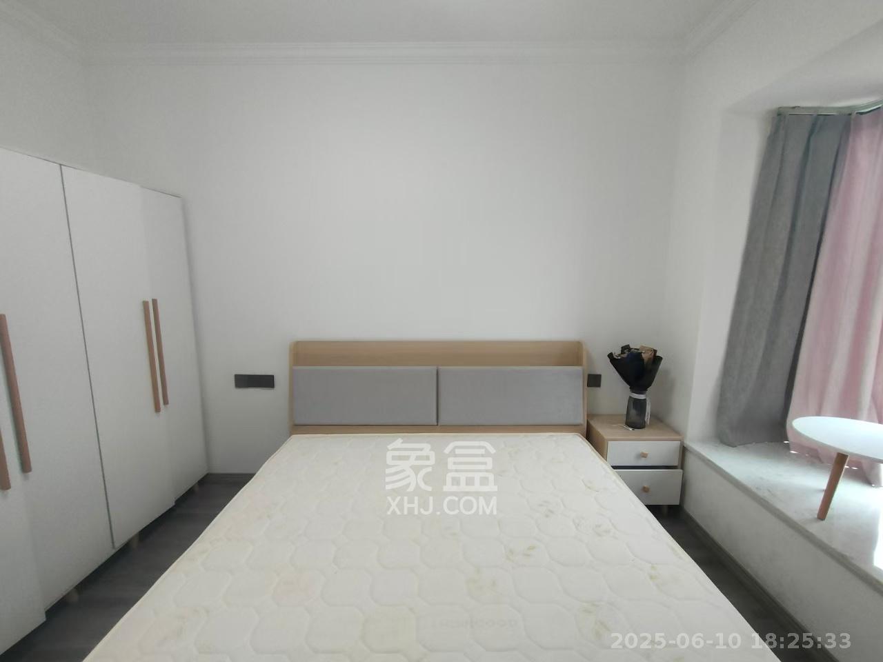 保利西海岸B区  3室2厅1卫   3200.00元/月室内图