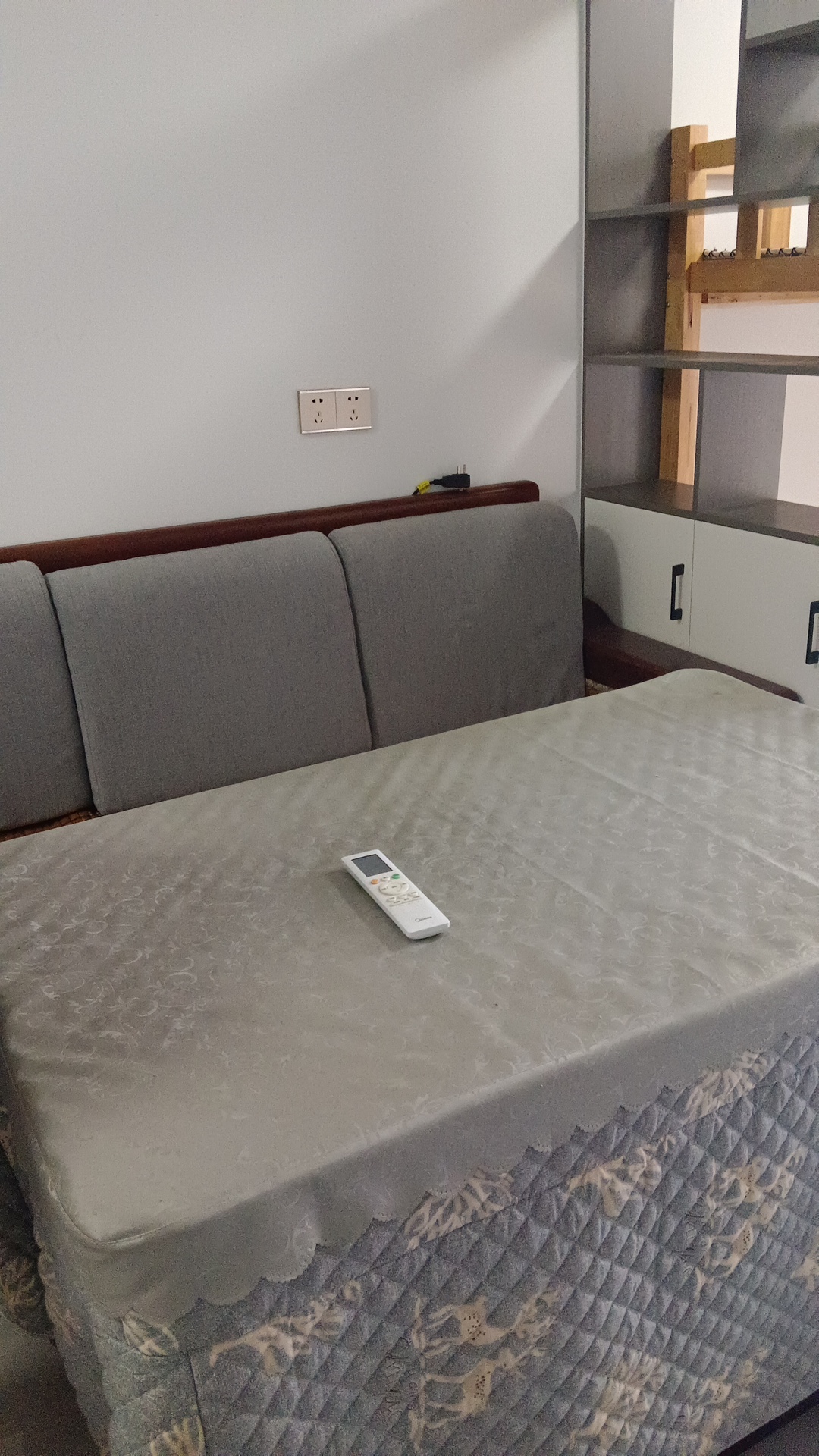 百弘学府城 1室1厅1卫 900.0元/月 百弘学府城 1室1厅1卫 900.0元/月室内图