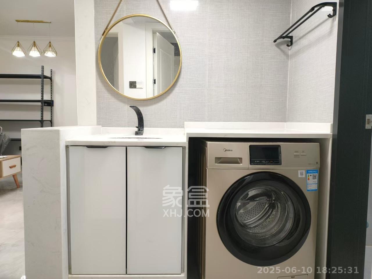 保利西海岸B区  3室2厅1卫   3200.00元/月室内图