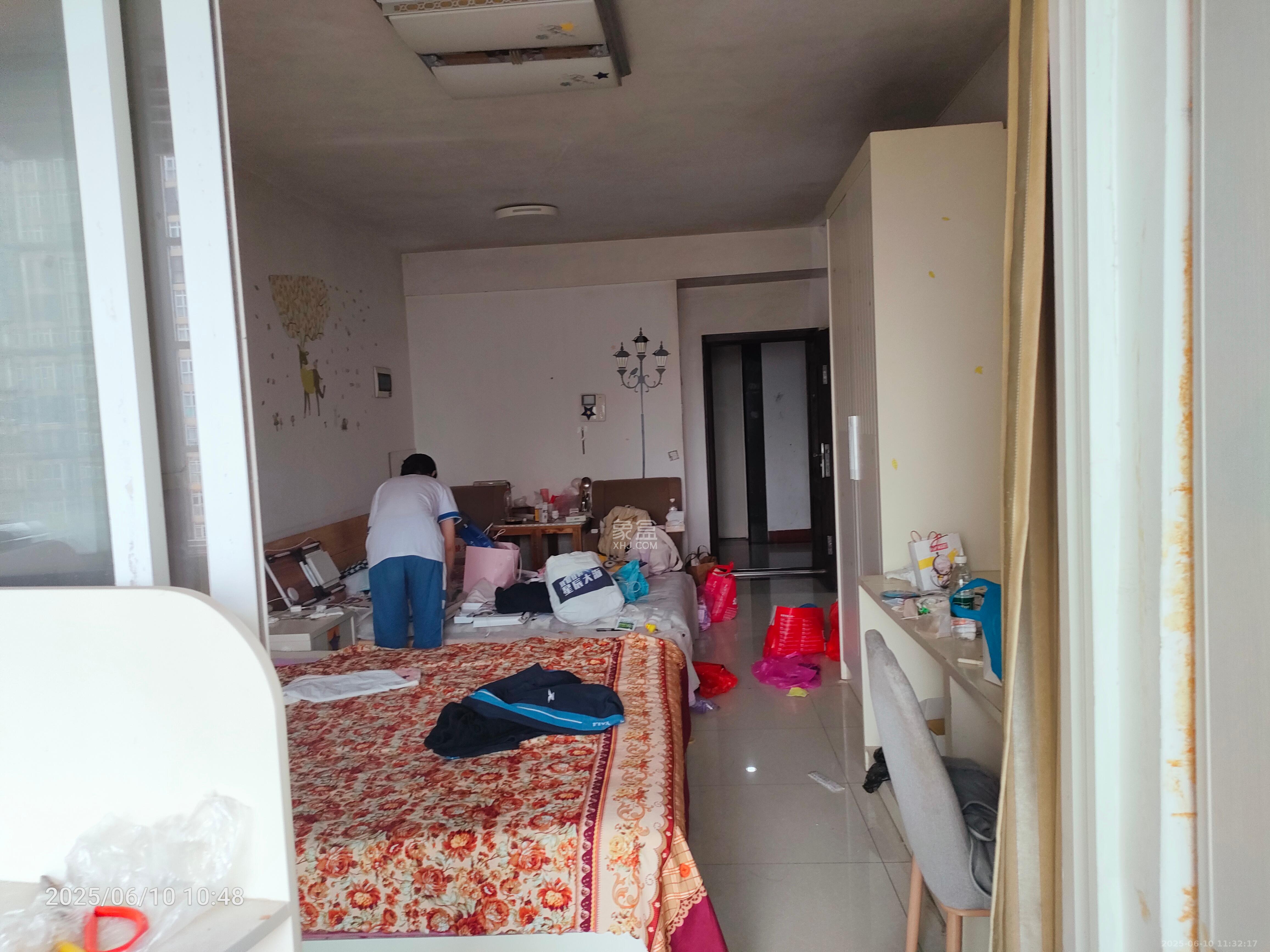 银轩铭誉(四海怡家)  1室1厅1卫    1800.0元/月 银轩铭誉(四海怡家)  1室1厅1卫    1800.0元/月室内图