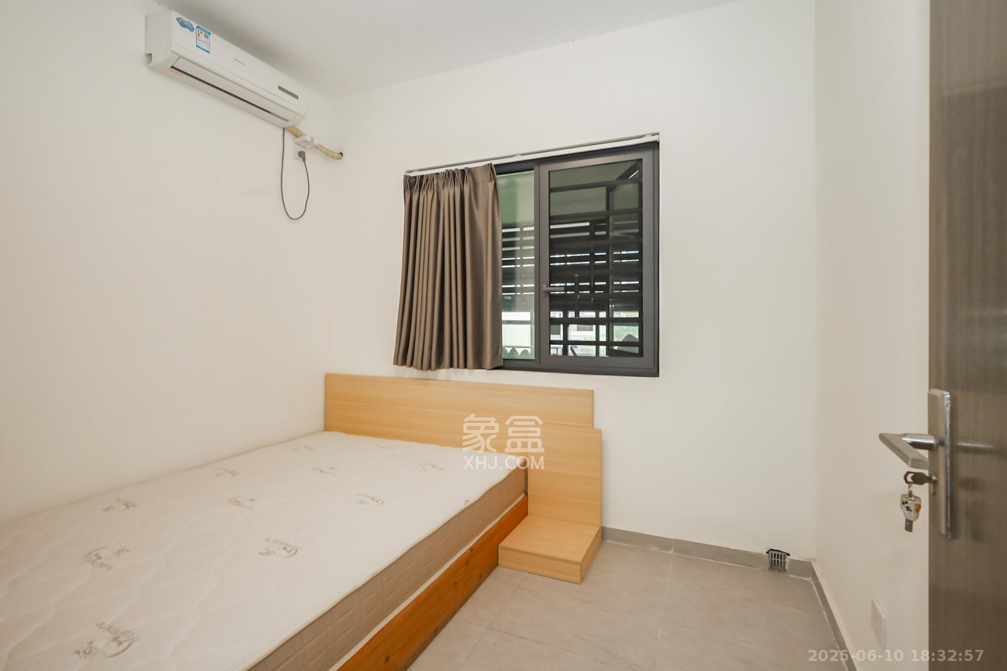 滨江府1913  4室2厅2卫    175.0万 滨江府1913  4室2厅2卫    175.0万卧室