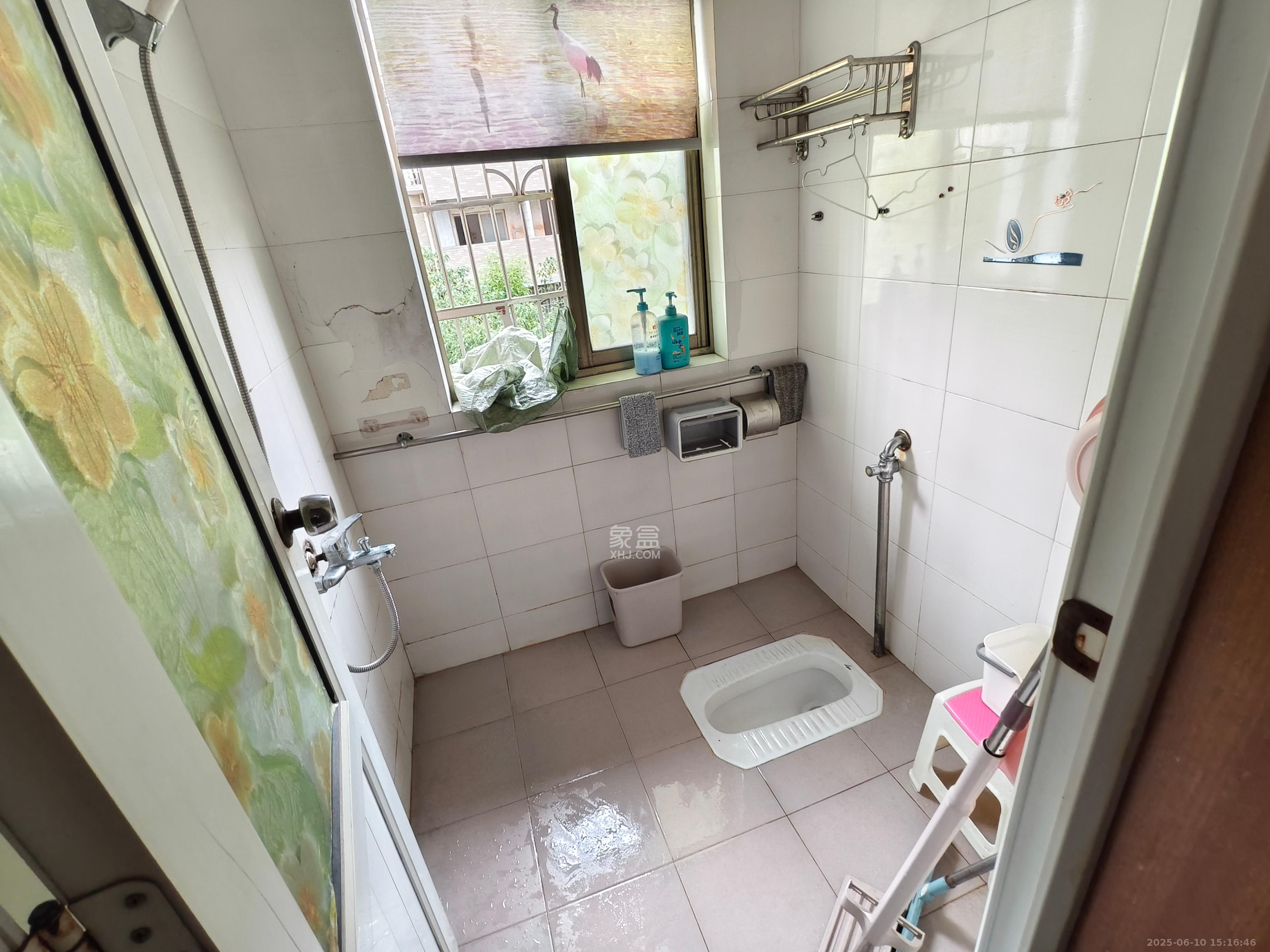 黄鹤小区1片 2室2厅1卫 1500.0元/月 黄鹤小区1片 2室2厅1卫 1500.0元/月室内图