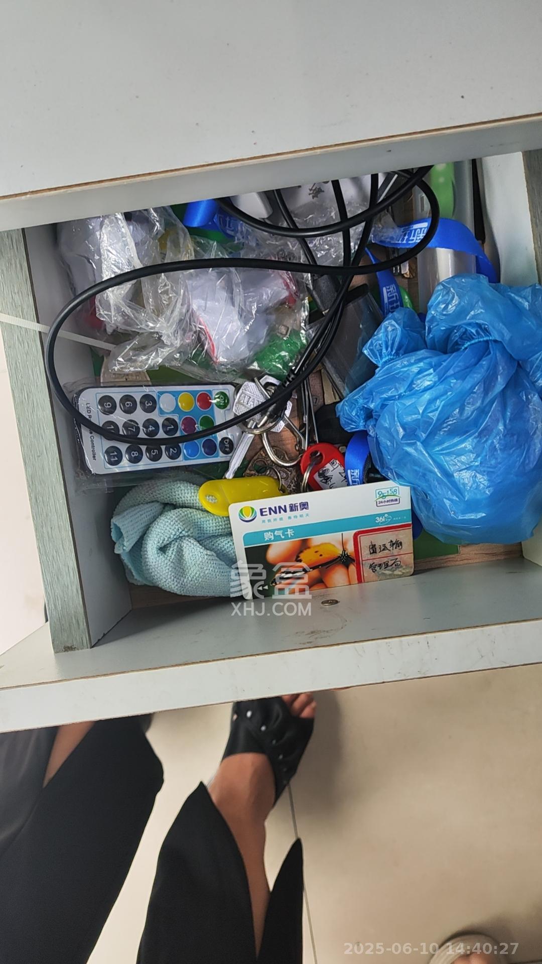 交通厅宿舍 3室1厅1卫 2900.0元/月 交通厅宿舍 3室1厅1卫 2900.0元/月室内图