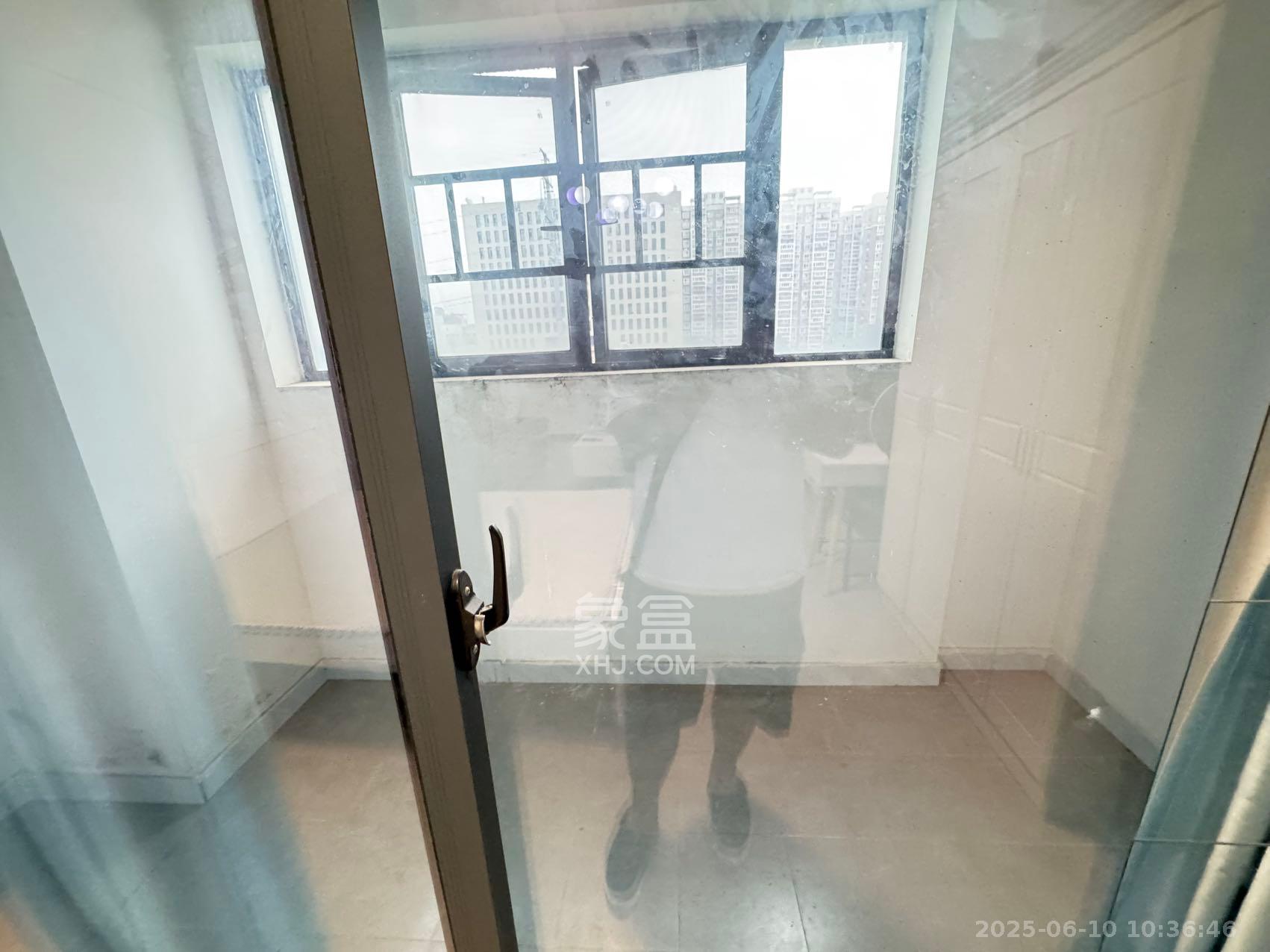 创世纪广场 1室1厅1卫 1500.0元/月 创世纪广场 1室1厅1卫 1500.0元/月室内图