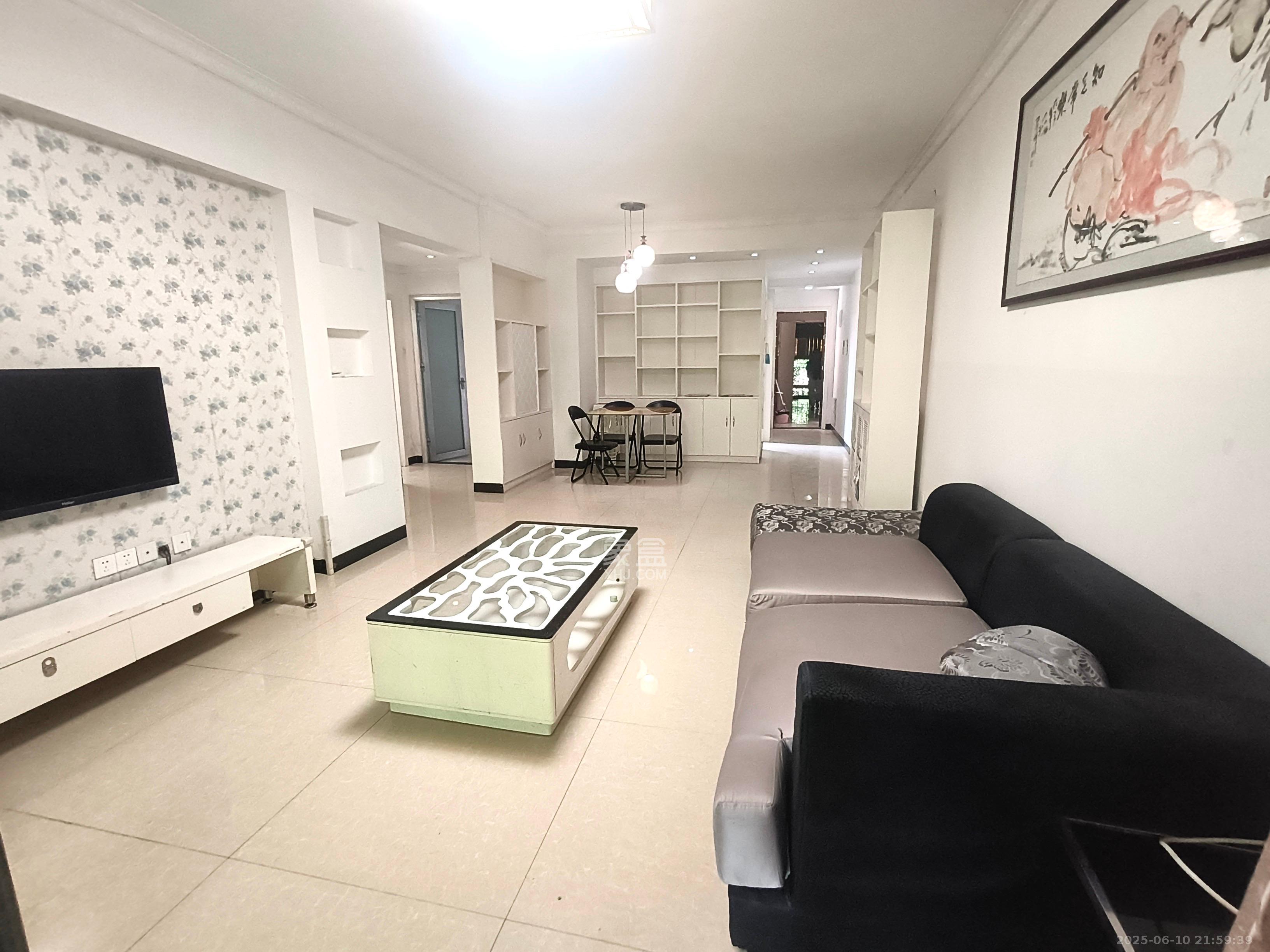 华润凤凰城二期 3室2厅1卫 1650.0元/月 华润凤凰城二期 3室2厅1卫 1650.0元/月室内图