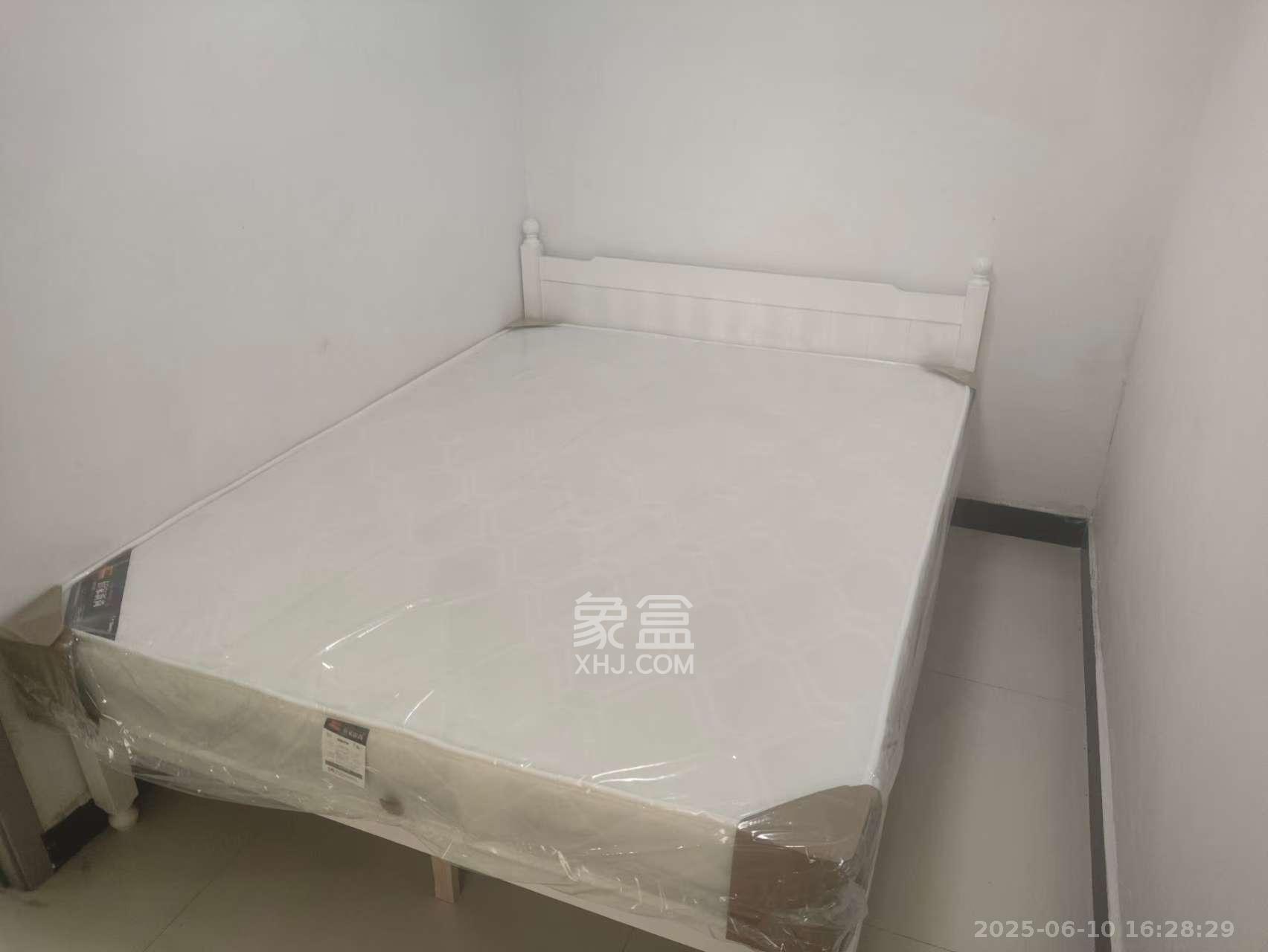 巧克力空间（建鸿达现代大厦）  3室2厅1卫   2200.00元/月室内图