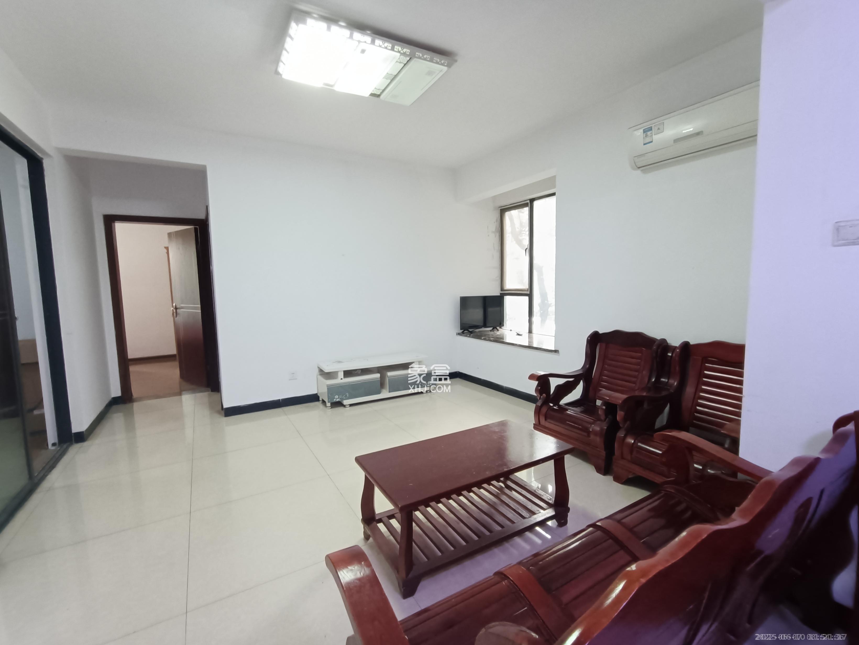 长房时代城 2室2厅1卫 2400.0元/月 长房时代城 2室2厅1卫 2400.0元/月室内图