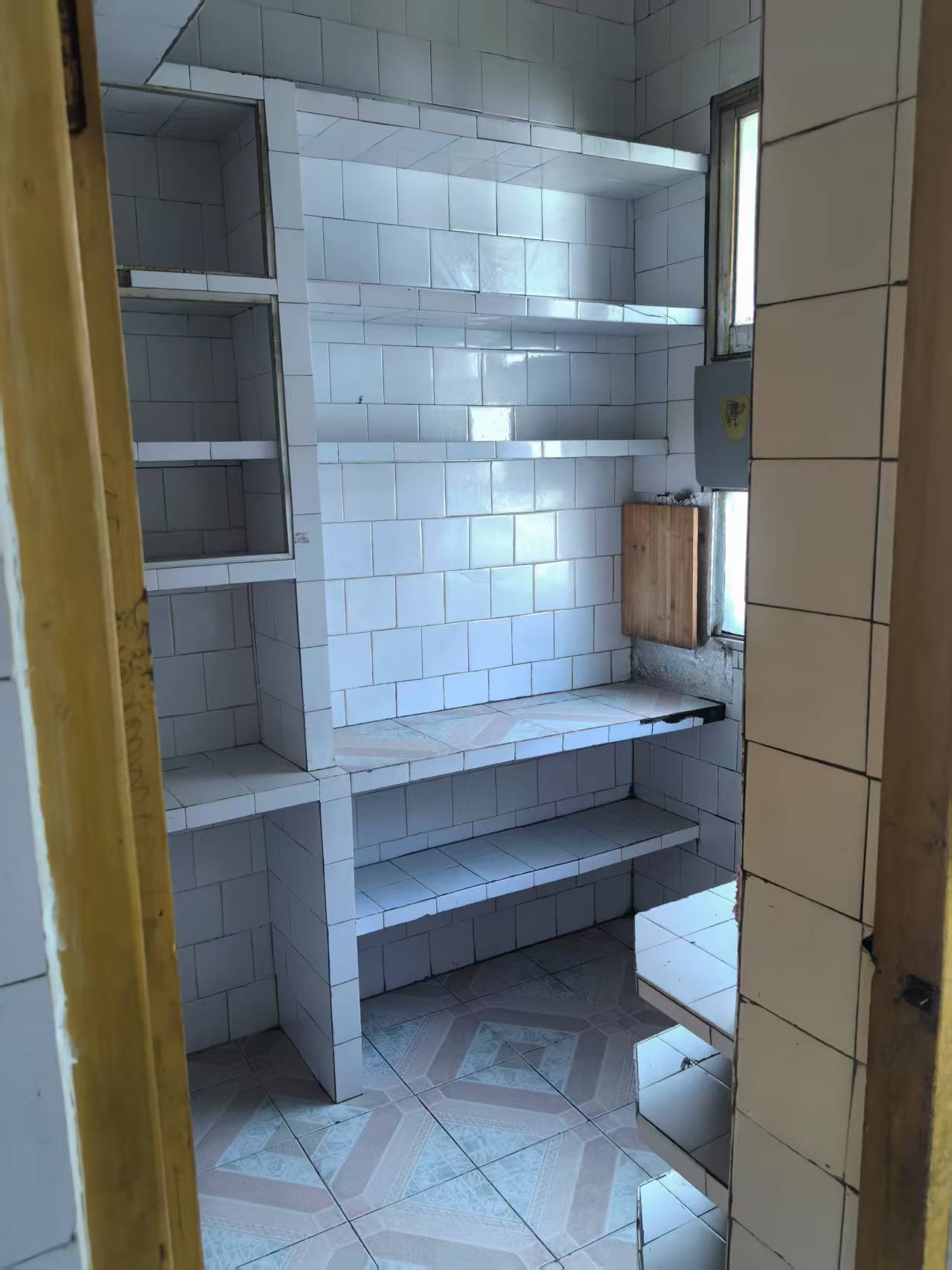 华达机械厂  1室0厅0卫    15.0万客厅