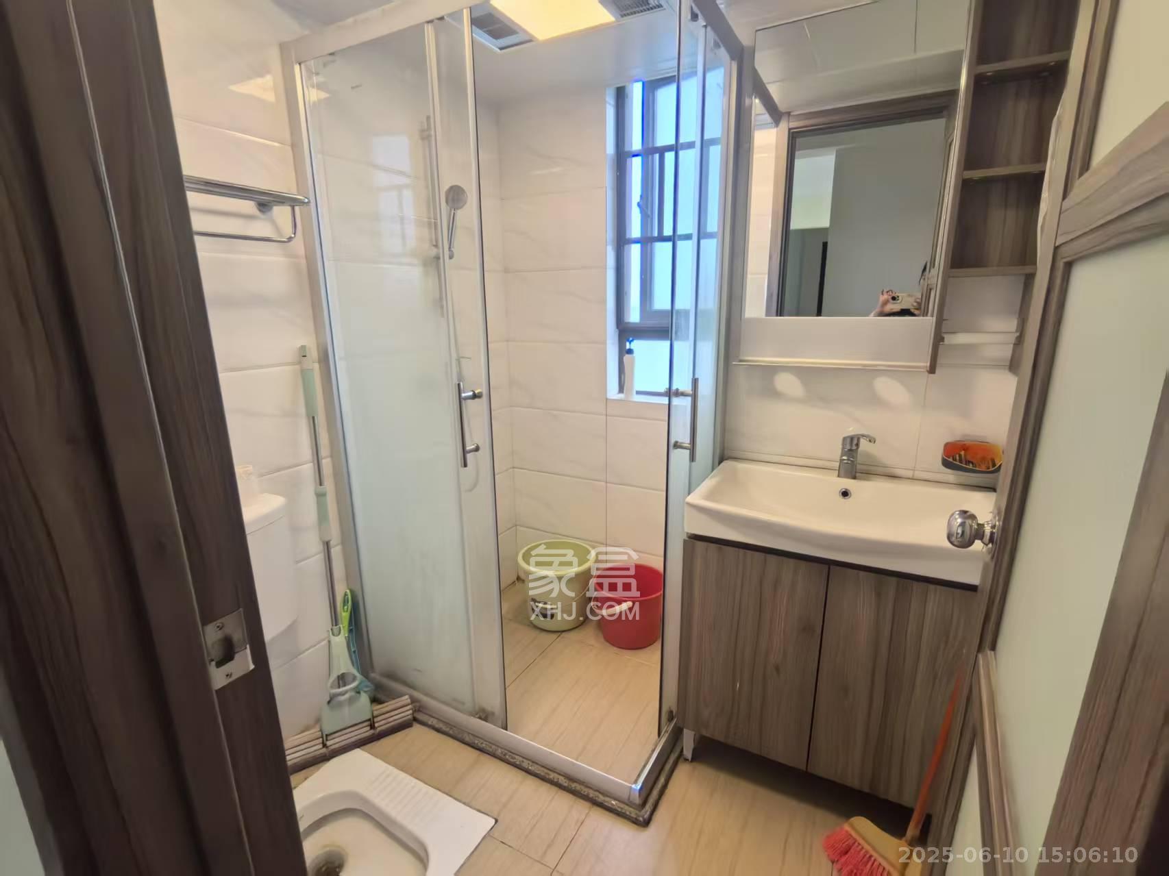 碧桂园公园壹号(凯怡茗苑) 3室2厅2卫 1600.0元/月 碧桂园公园壹号(凯怡茗苑) 3室2厅2卫 1600.0元/月室内图