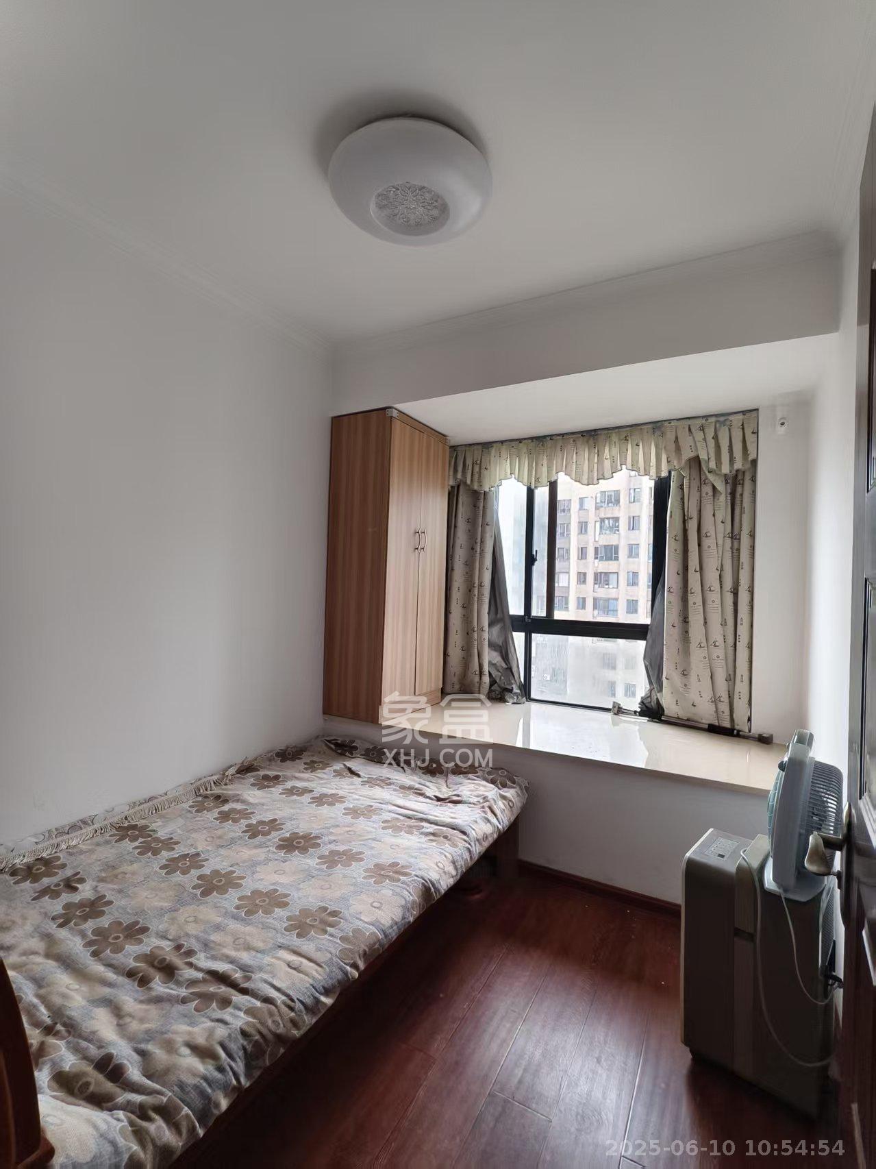 长房时代城 3室1厅1卫 2800.0元/月 长房时代城 3室1厅1卫 2800.0元/月室内图