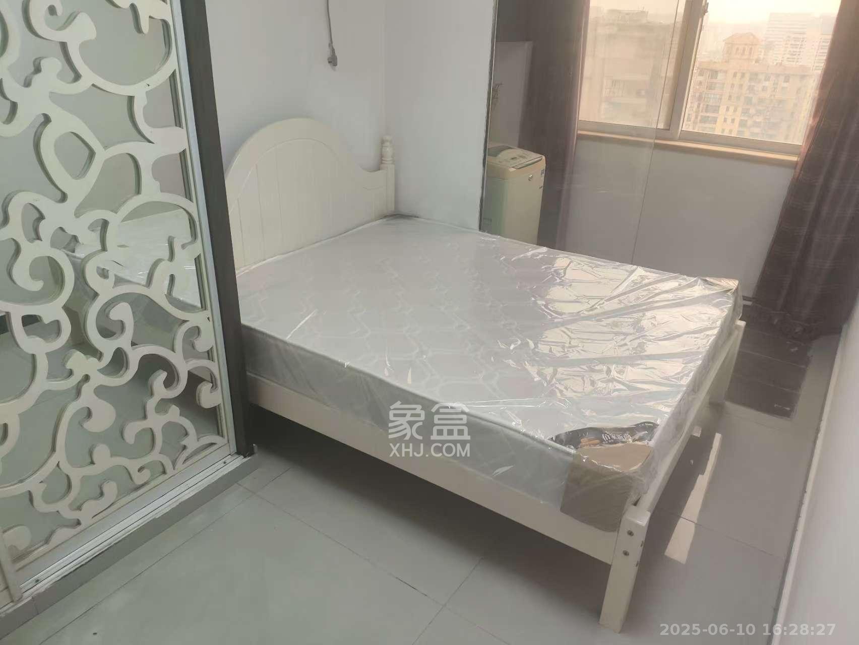 巧克力空间（建鸿达现代大厦）  3室2厅1卫   2200.00元/月室内图