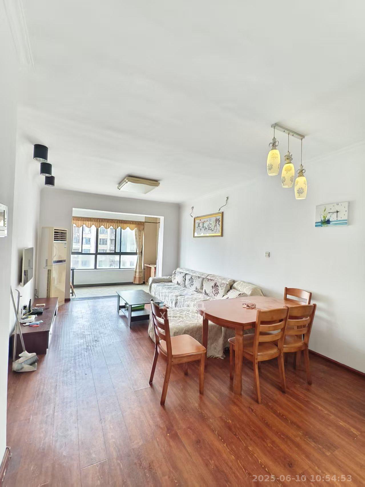 长房时代城 3室1厅1卫 2800.0元/月 长房时代城 3室1厅1卫 2800.0元/月室内图