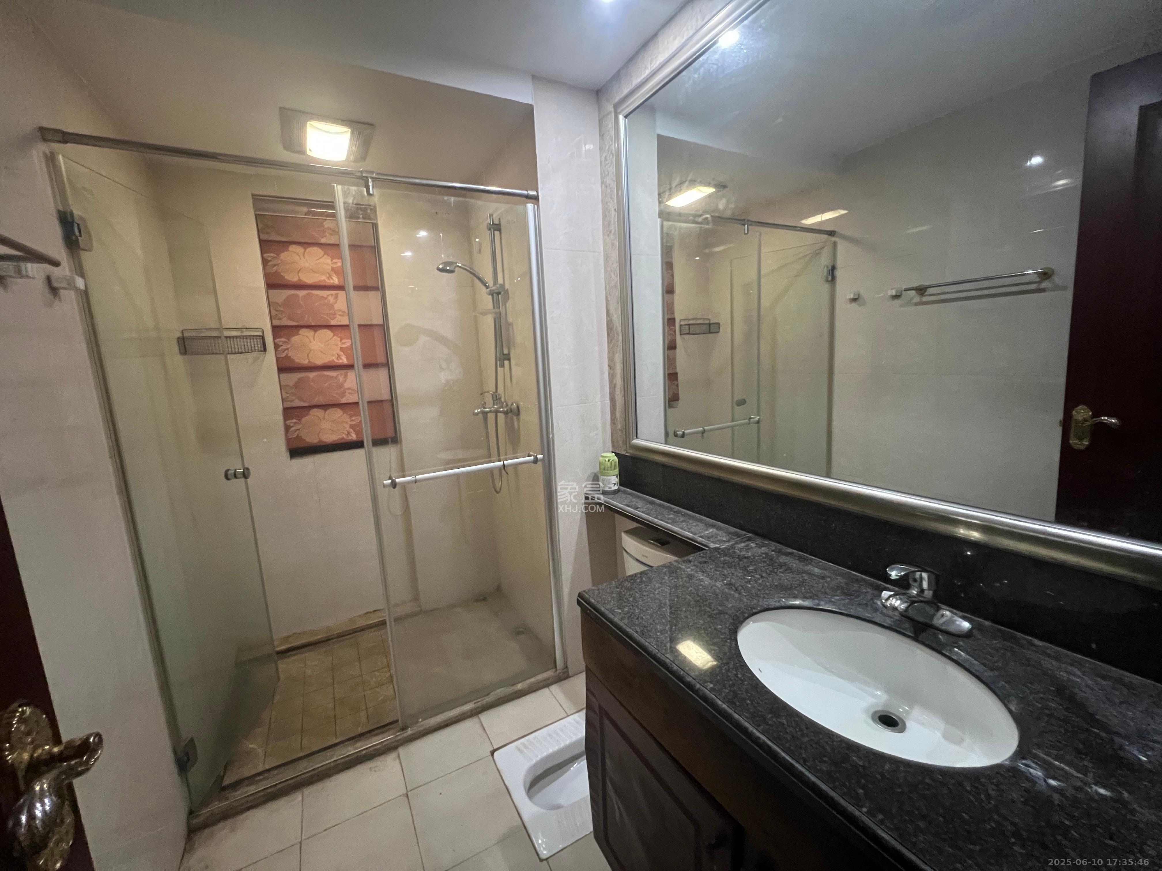 恒大雅苑 3室2厅2卫 2750.0元/月 恒大雅苑 3室2厅2卫 2750.0元/月室内图