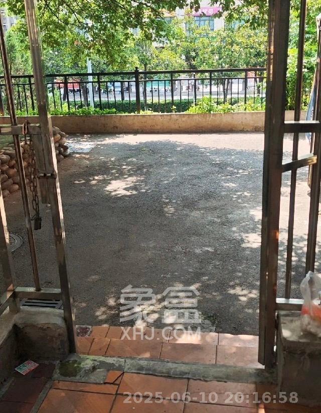 砂子塘社区  2室1厅1卫   1700.00元/月室内图