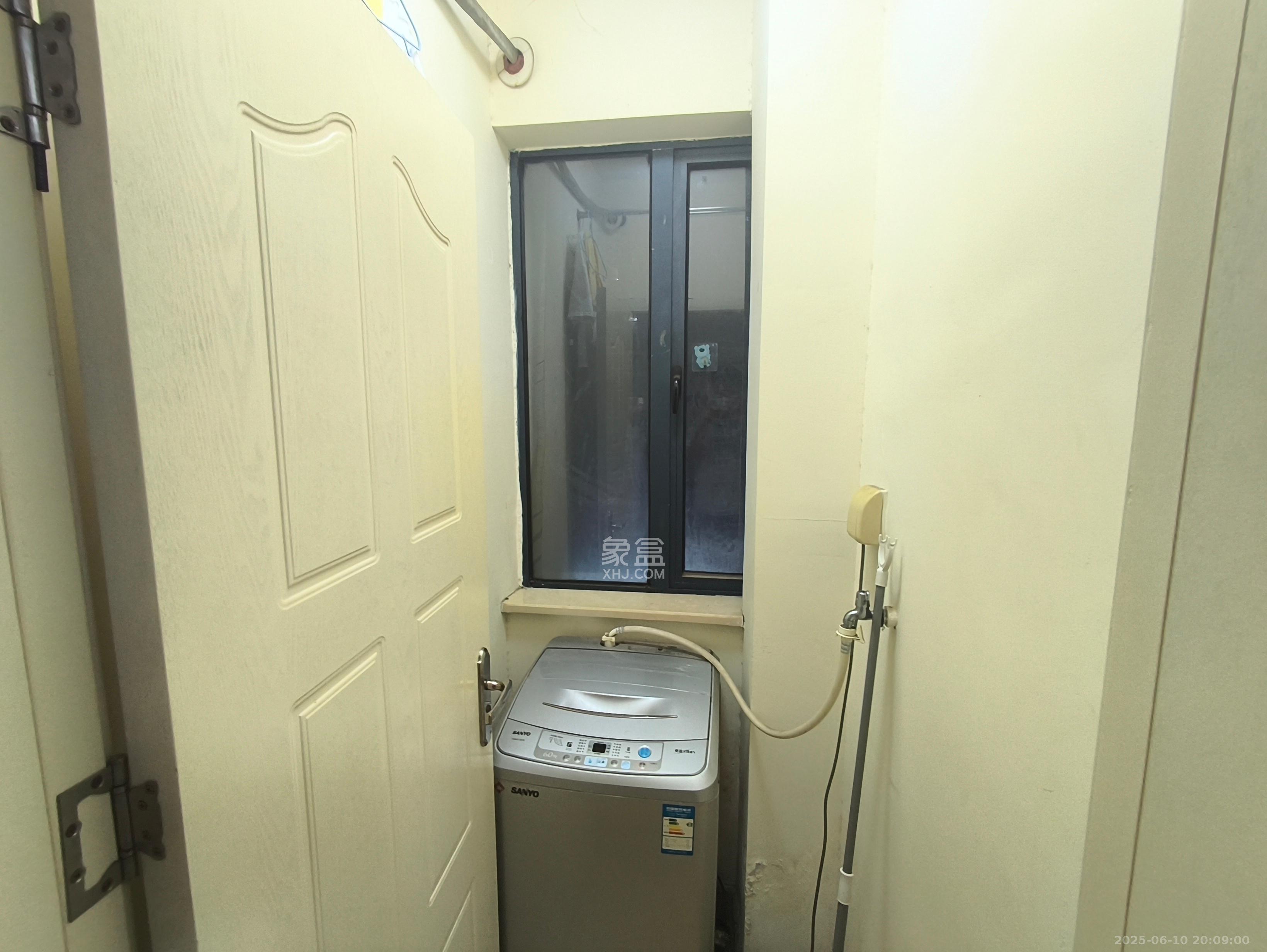 万芙锦城  1室1厅1卫   1500.00元/月室内图
