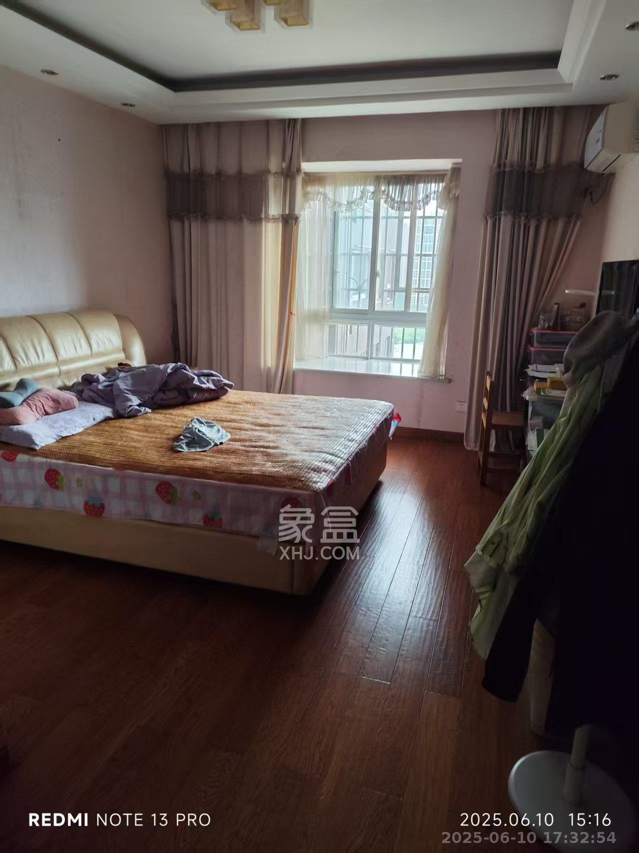 楚天馨苑 4室2厅2卫 3000.0元/月 楚天馨苑 4室2厅2卫 3000.0元/月室内图