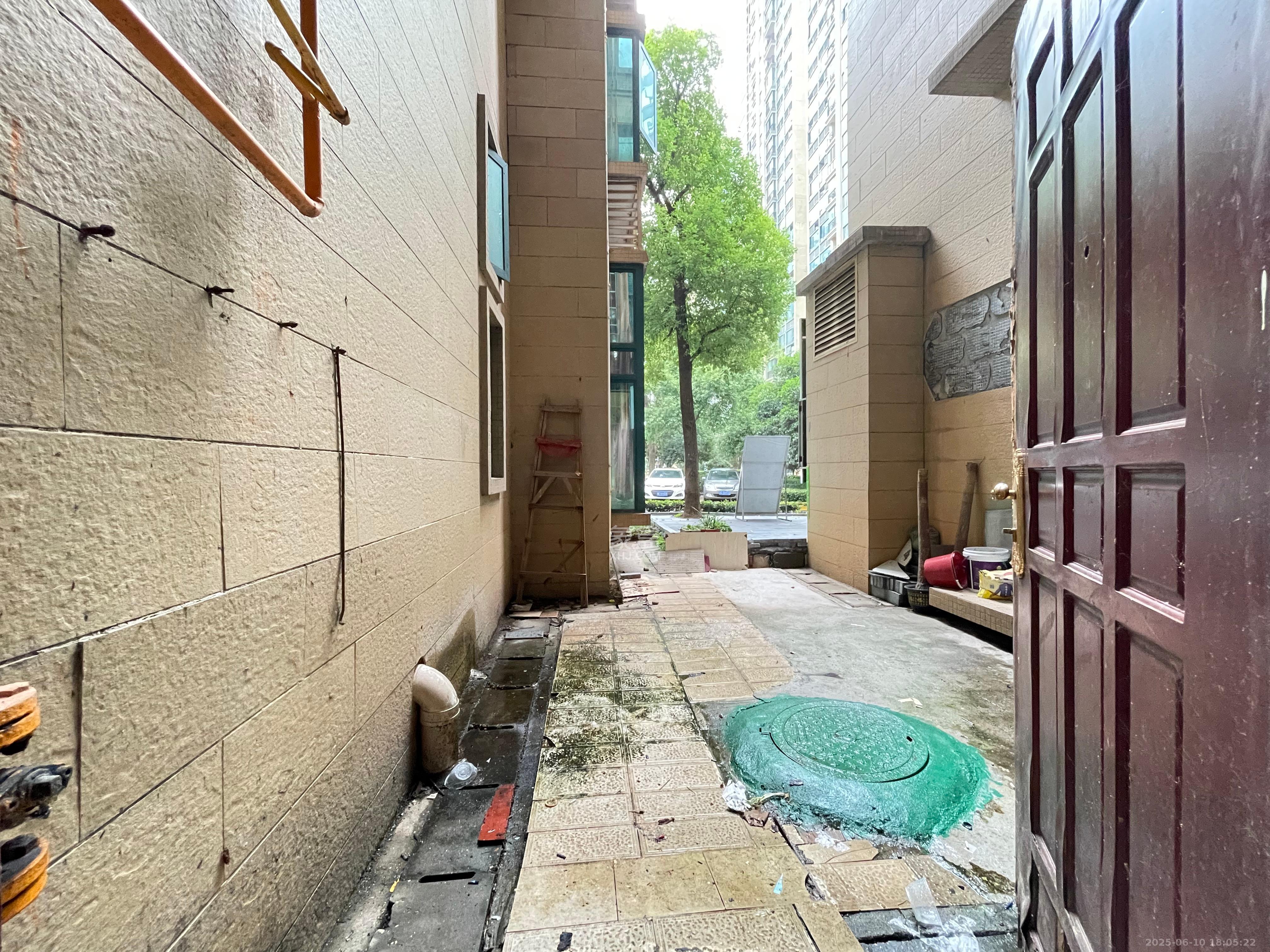 恒大名都 3室2厅2卫 2700.0元/月 恒大名都 3室2厅2卫 2700.0元/月室内图